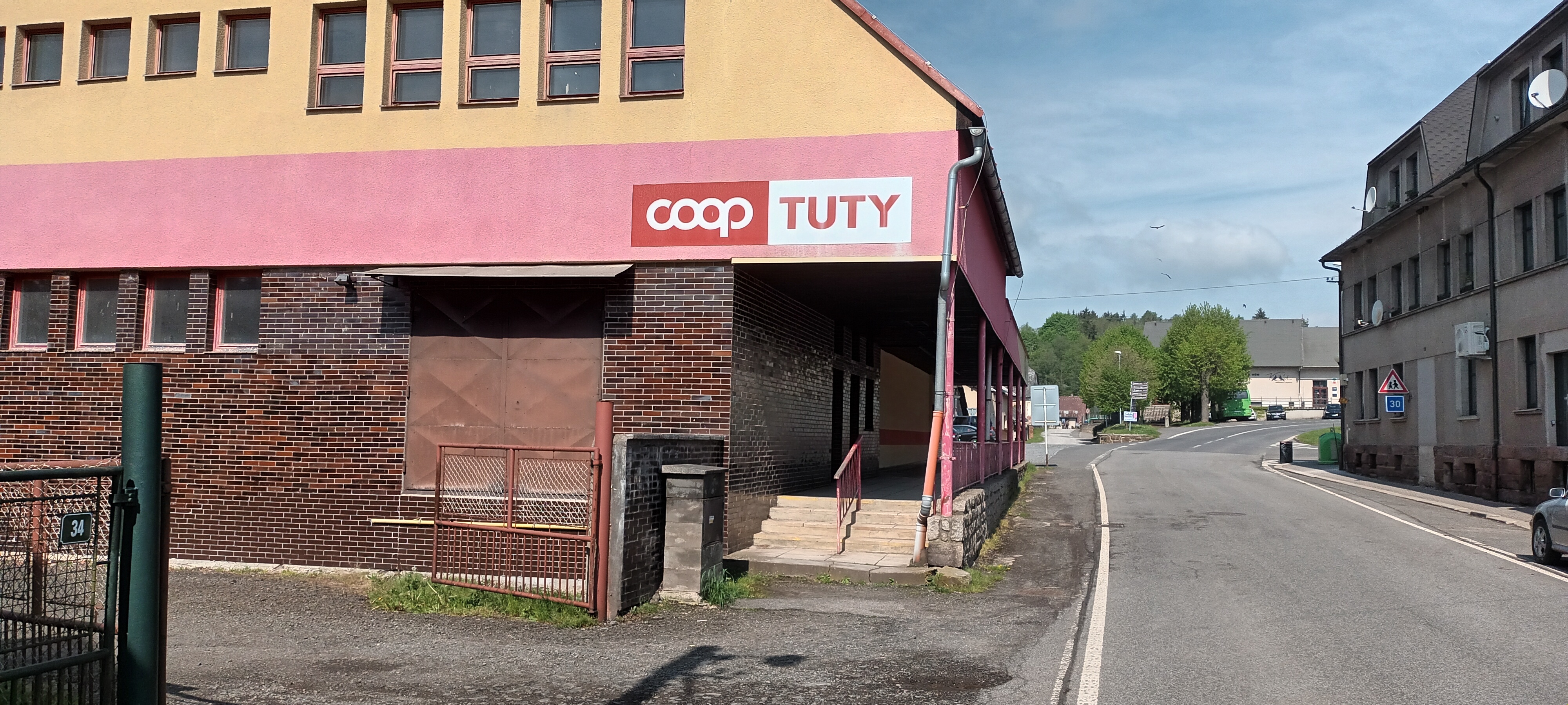Jednota, spotřební družstvo Nová Paka - COOP foto 2