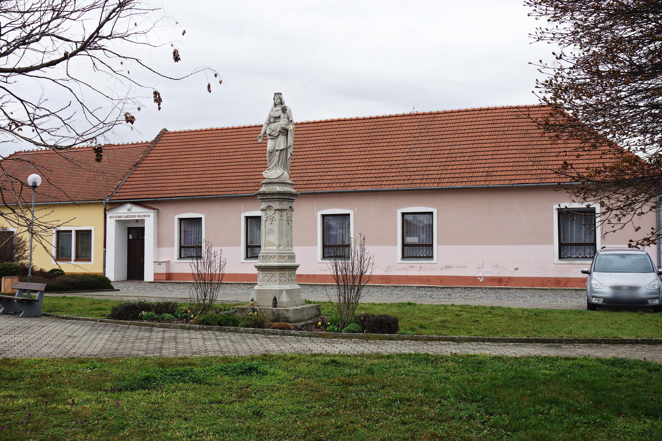 Pálenice - kulturní zařízení foto 2