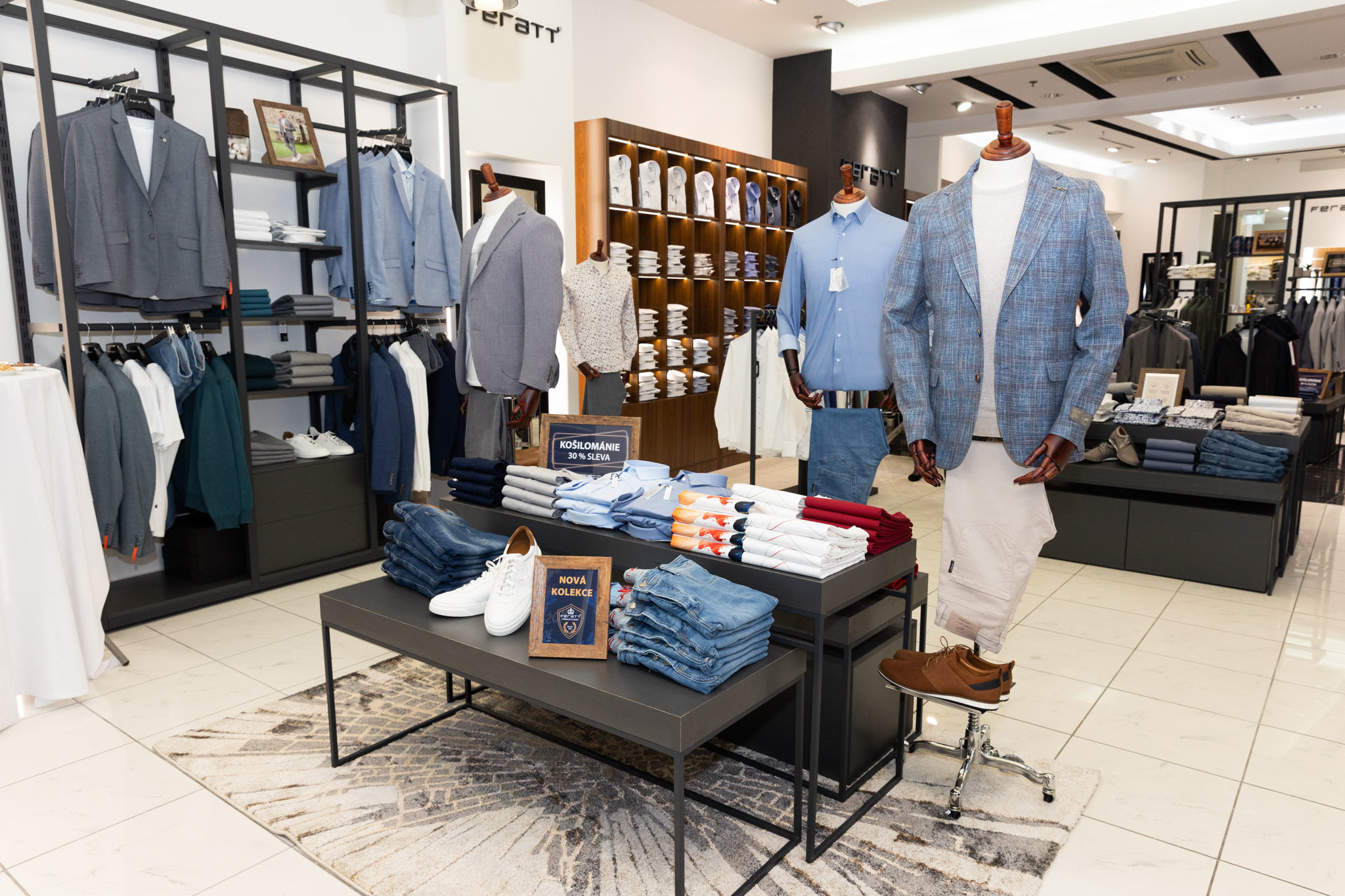 FERATT AVION Shopping Park foto 4