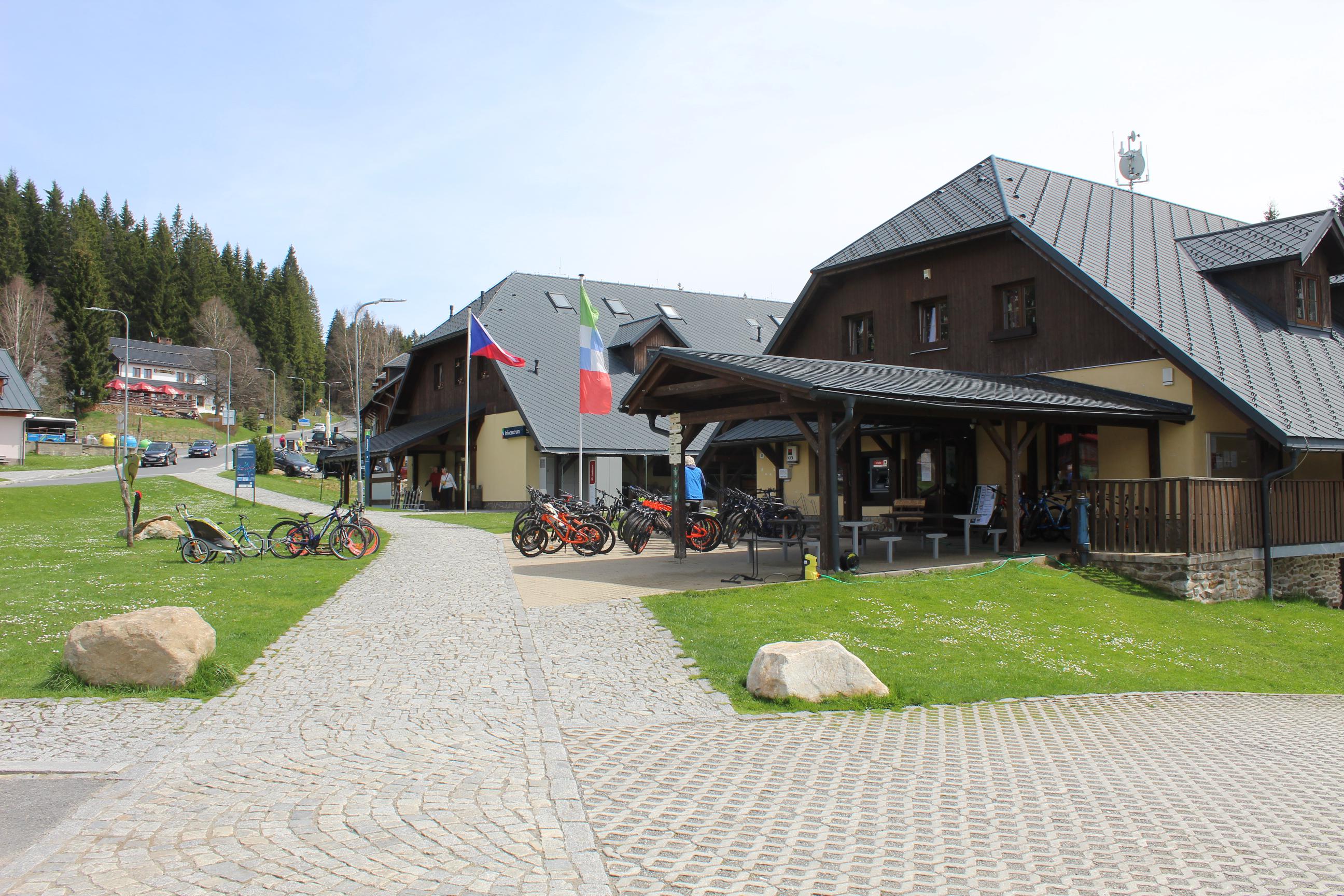 Půjčovna Modrava - elektrokola a běžky foto 5