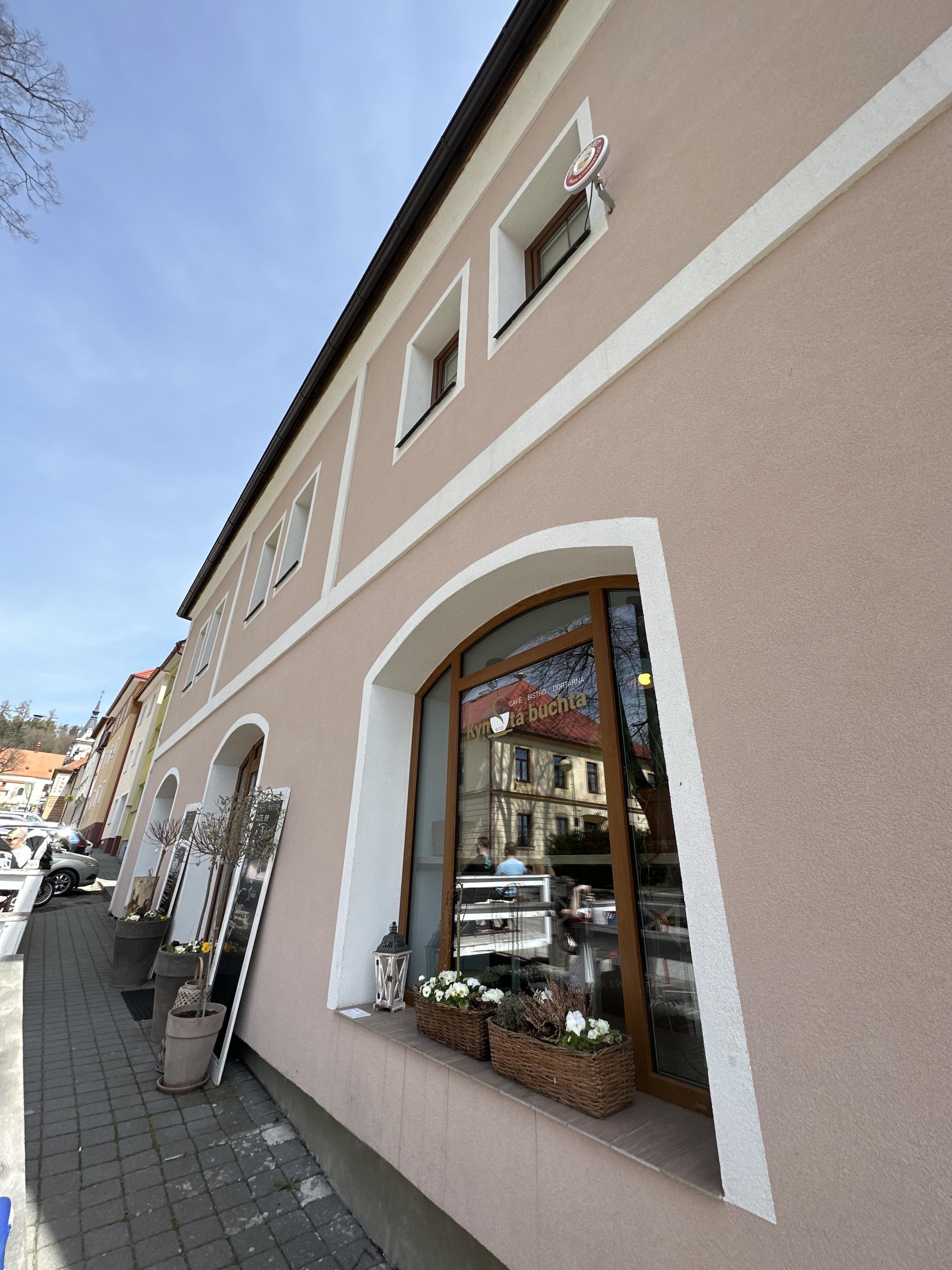 Kynutá buchta bistro