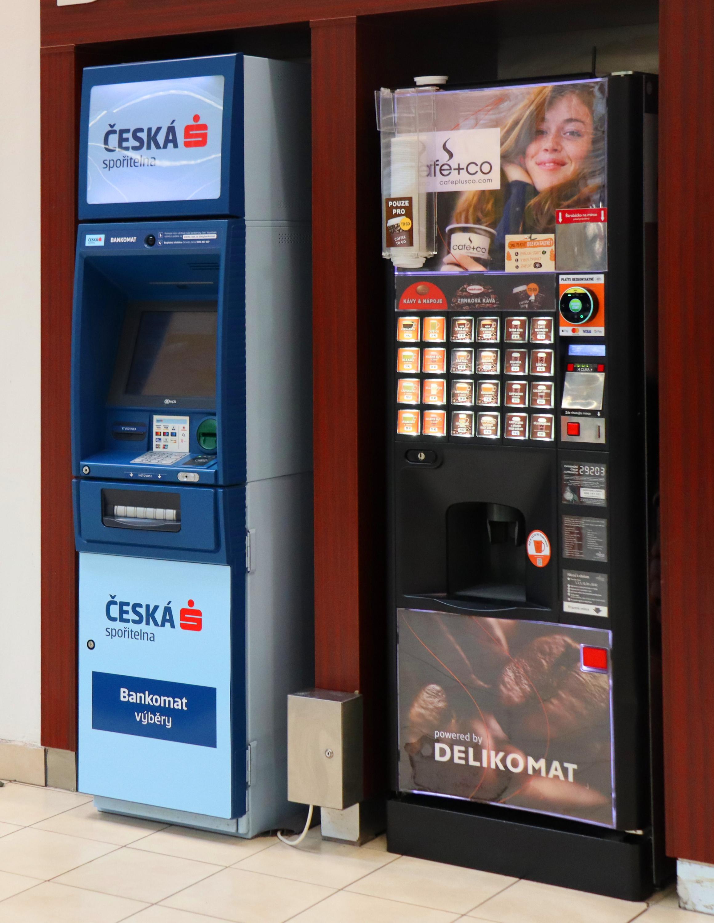 Bankomat České spořitelny foto 2