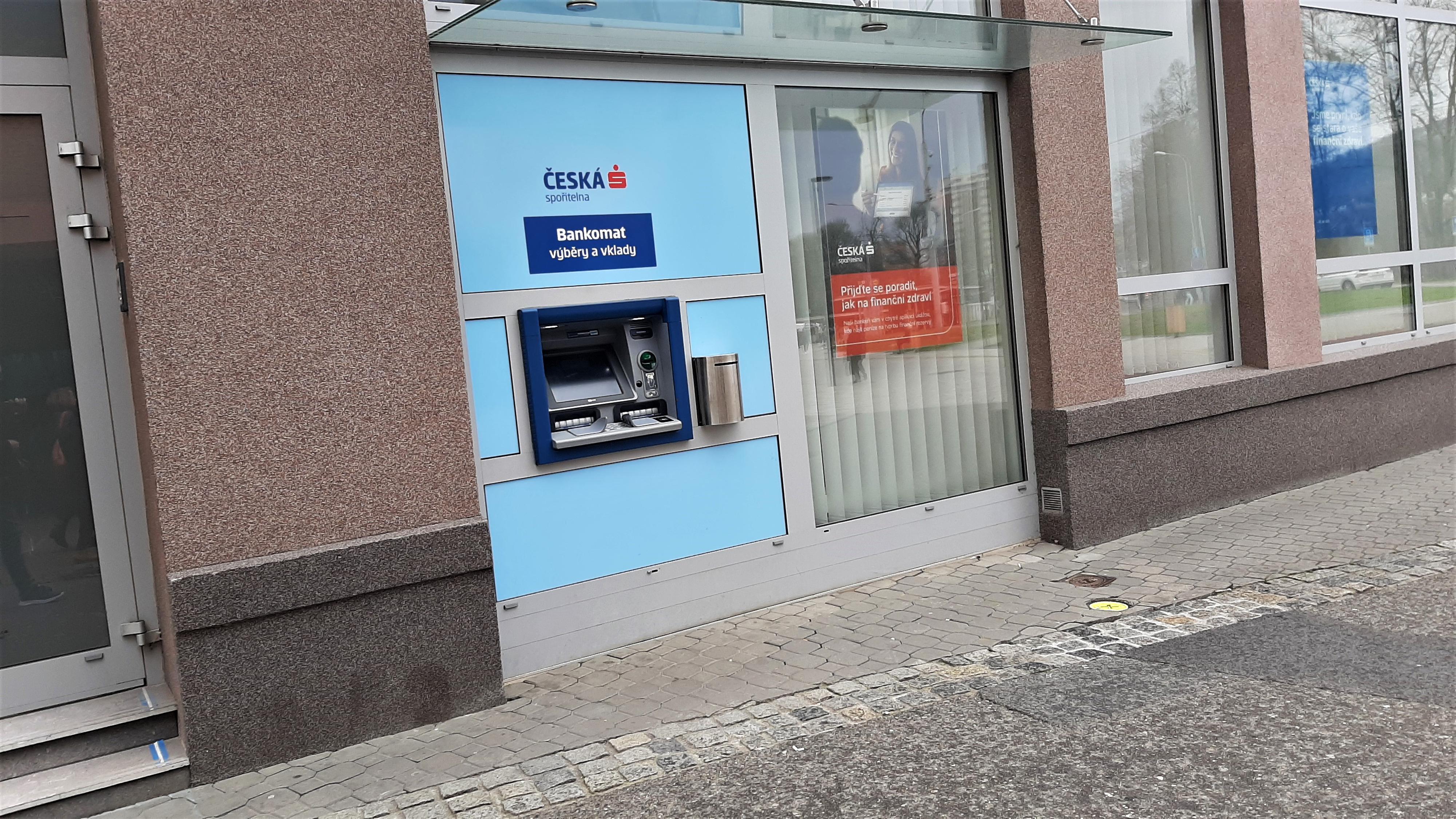 Bankomat České spořitelny foto 2