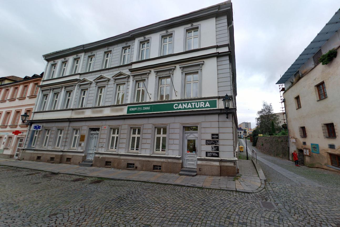 Priority Real s.r.o.