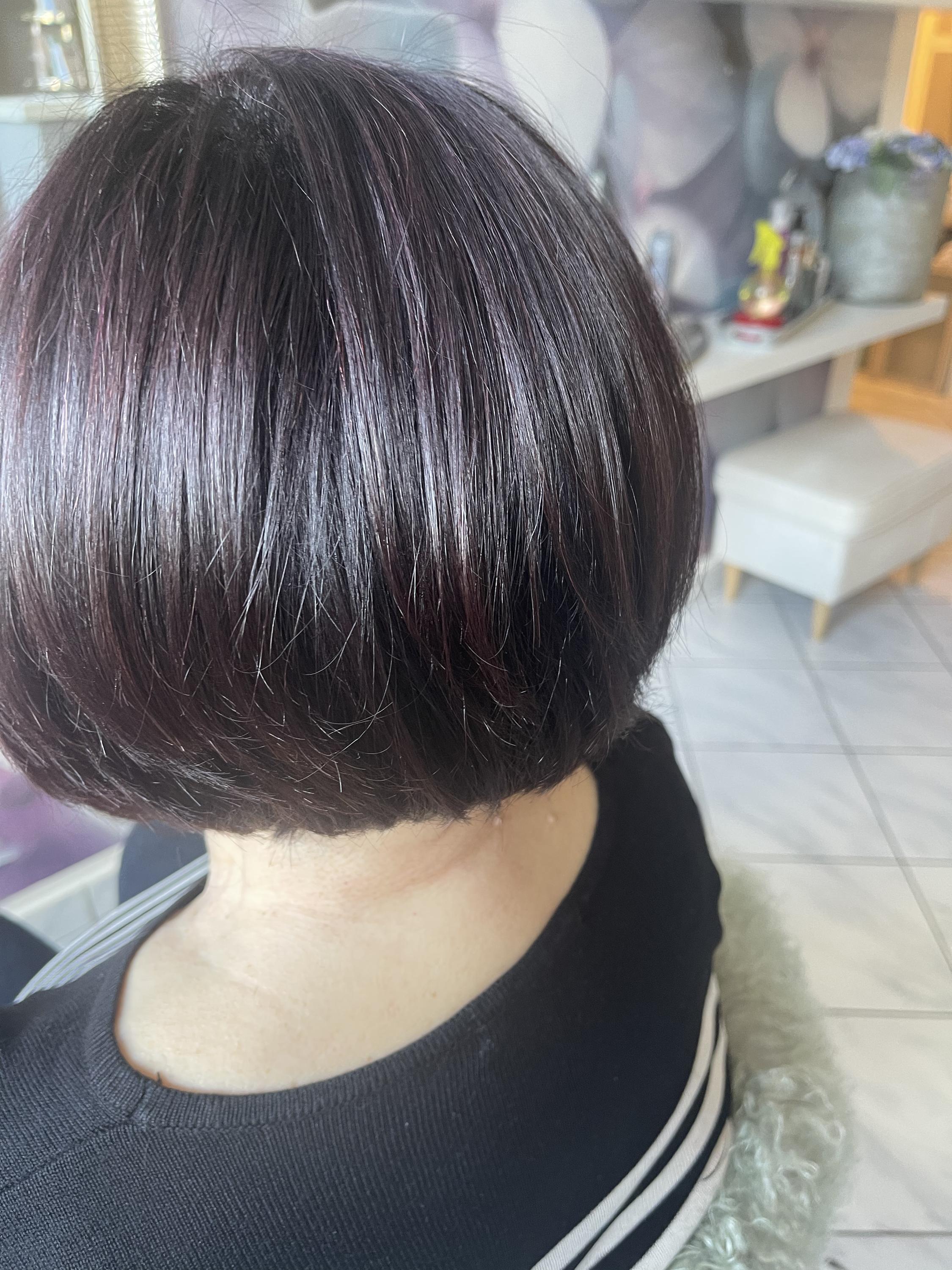 Salón Novodvorská foto 2