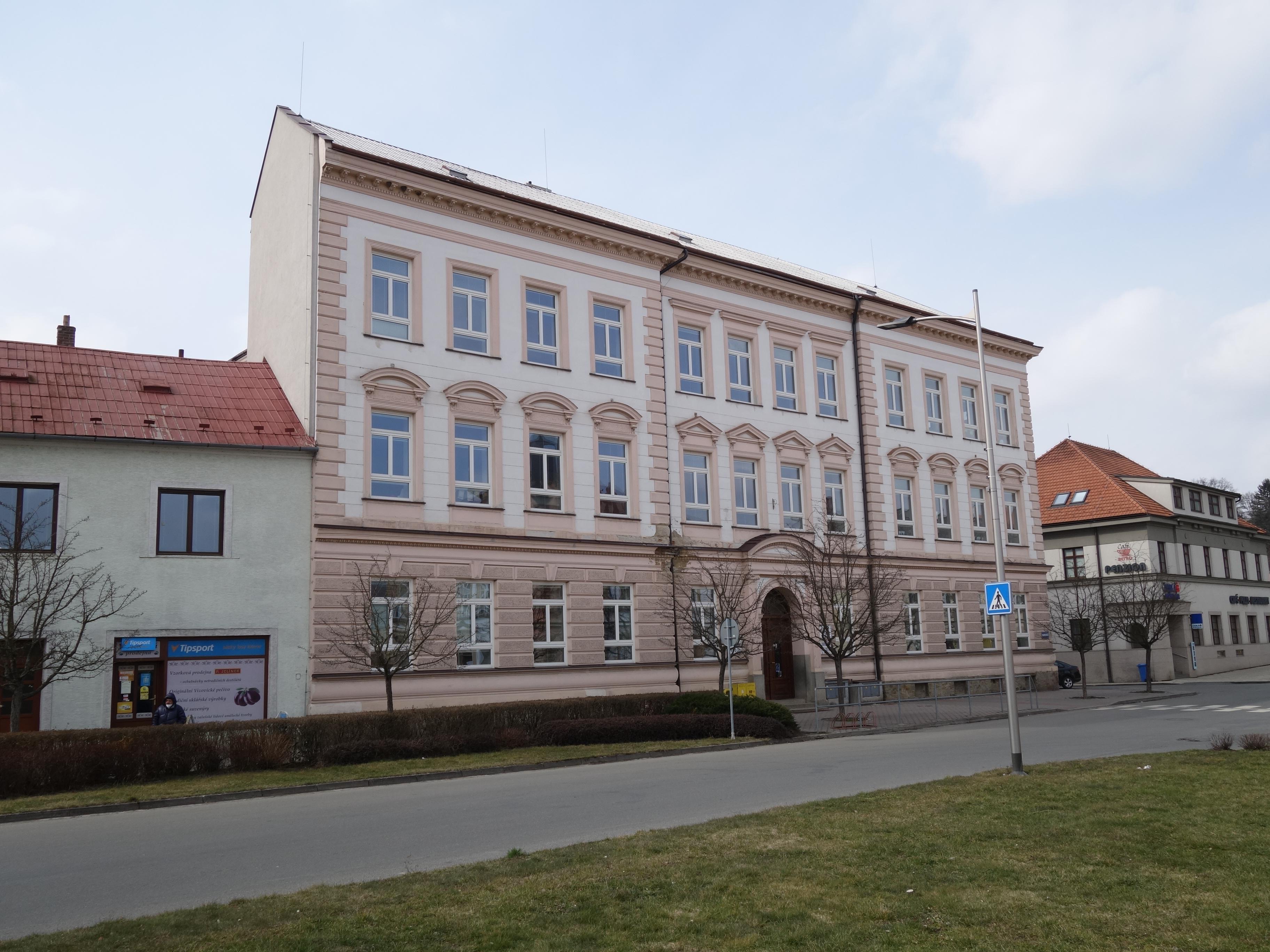 Dětský domov a Základní škola Vizovice foto 5