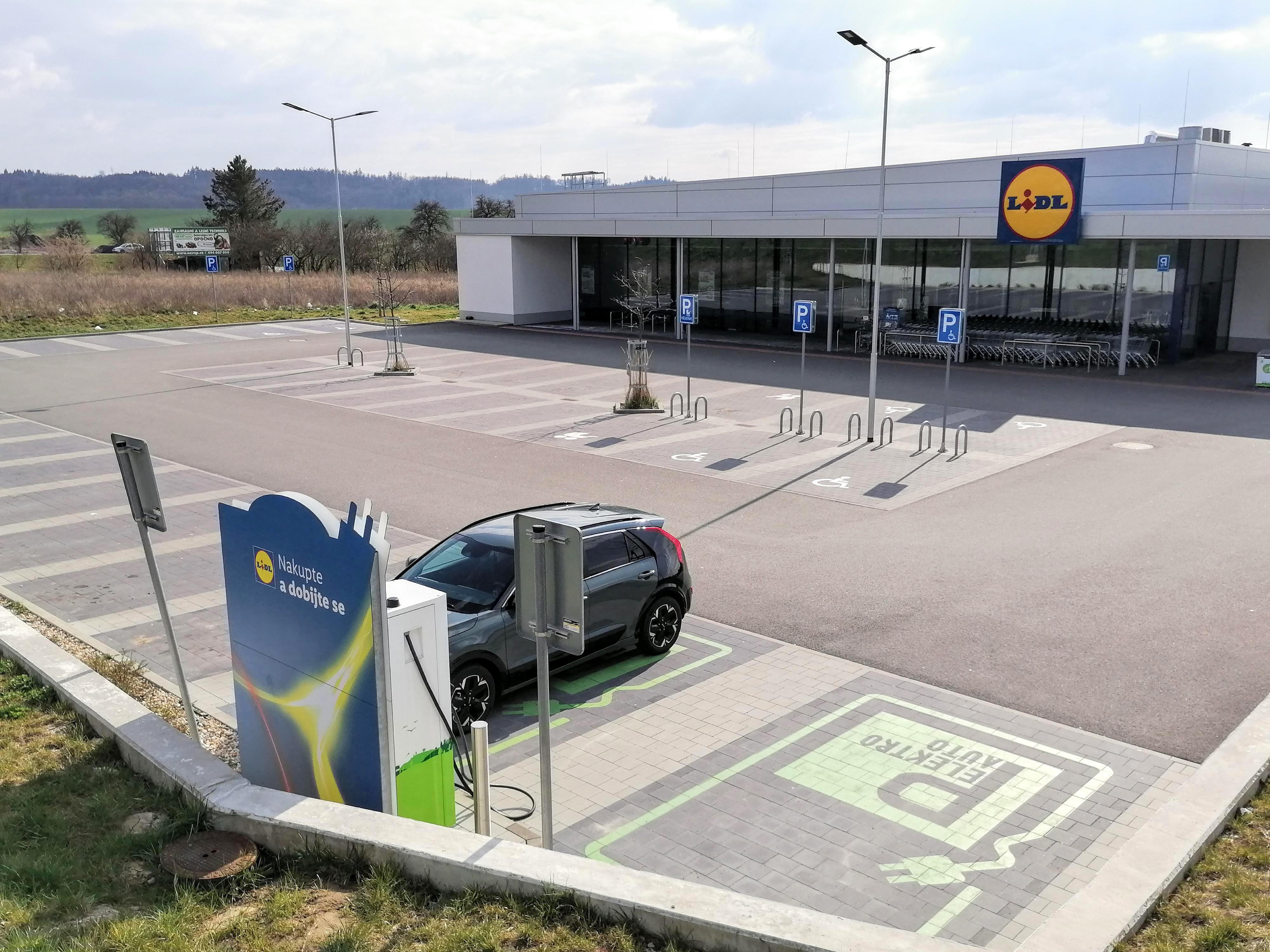 Nabíjecí stanice Lidl foto 5