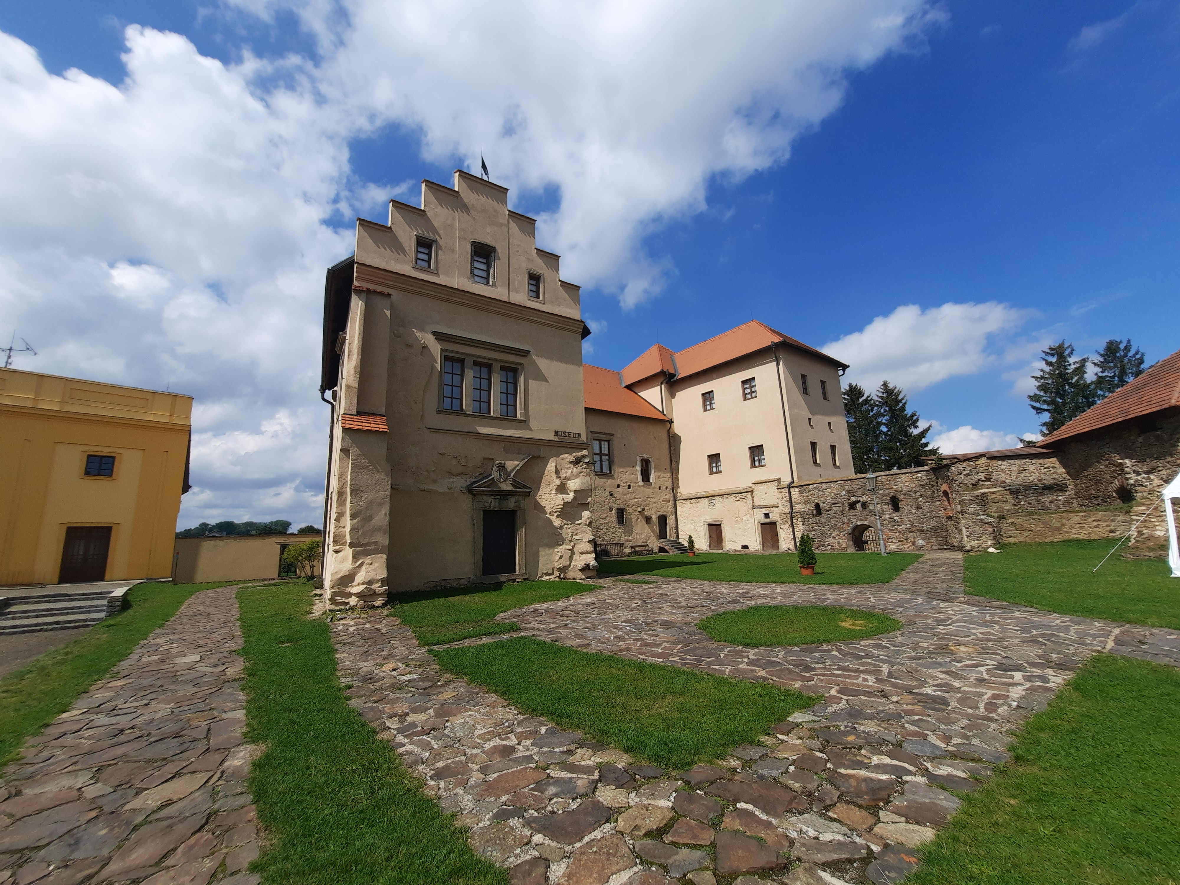 Polenské muzeum - Areál hradu a zámku Polná foto 3