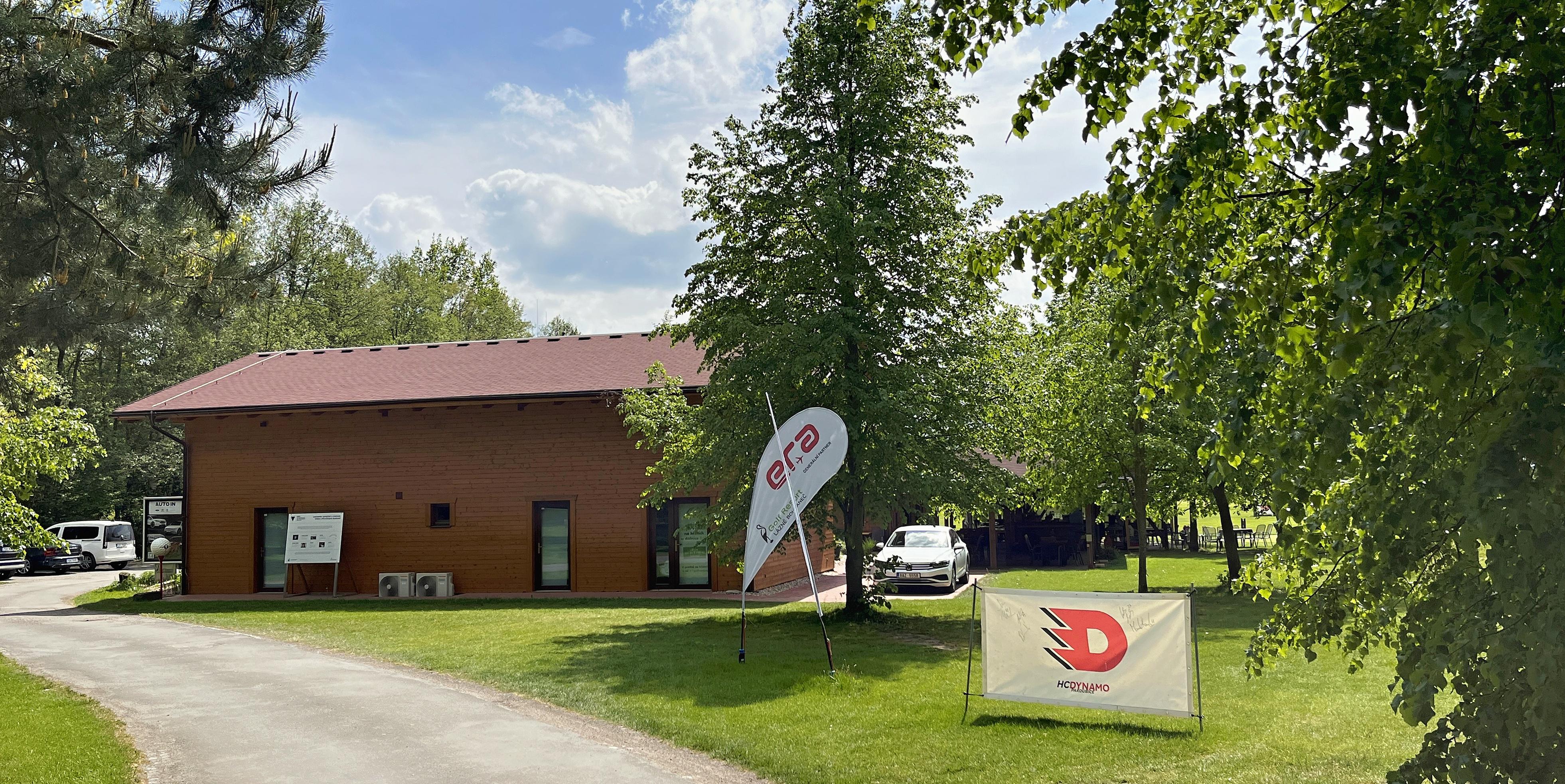 Golf Club Pardubice - Půjčovna lodí foto 2