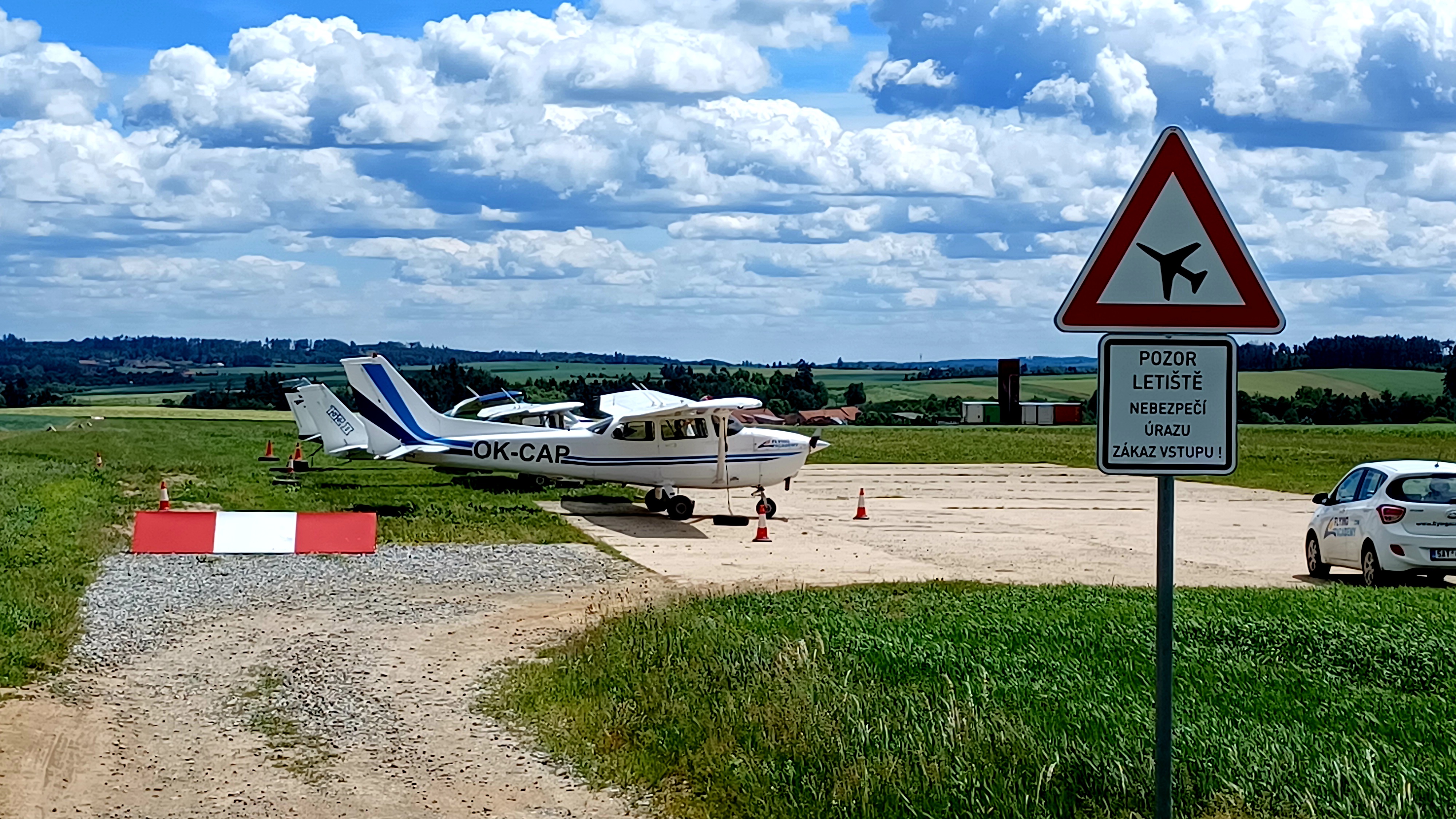 Letiště Březí foto 3
