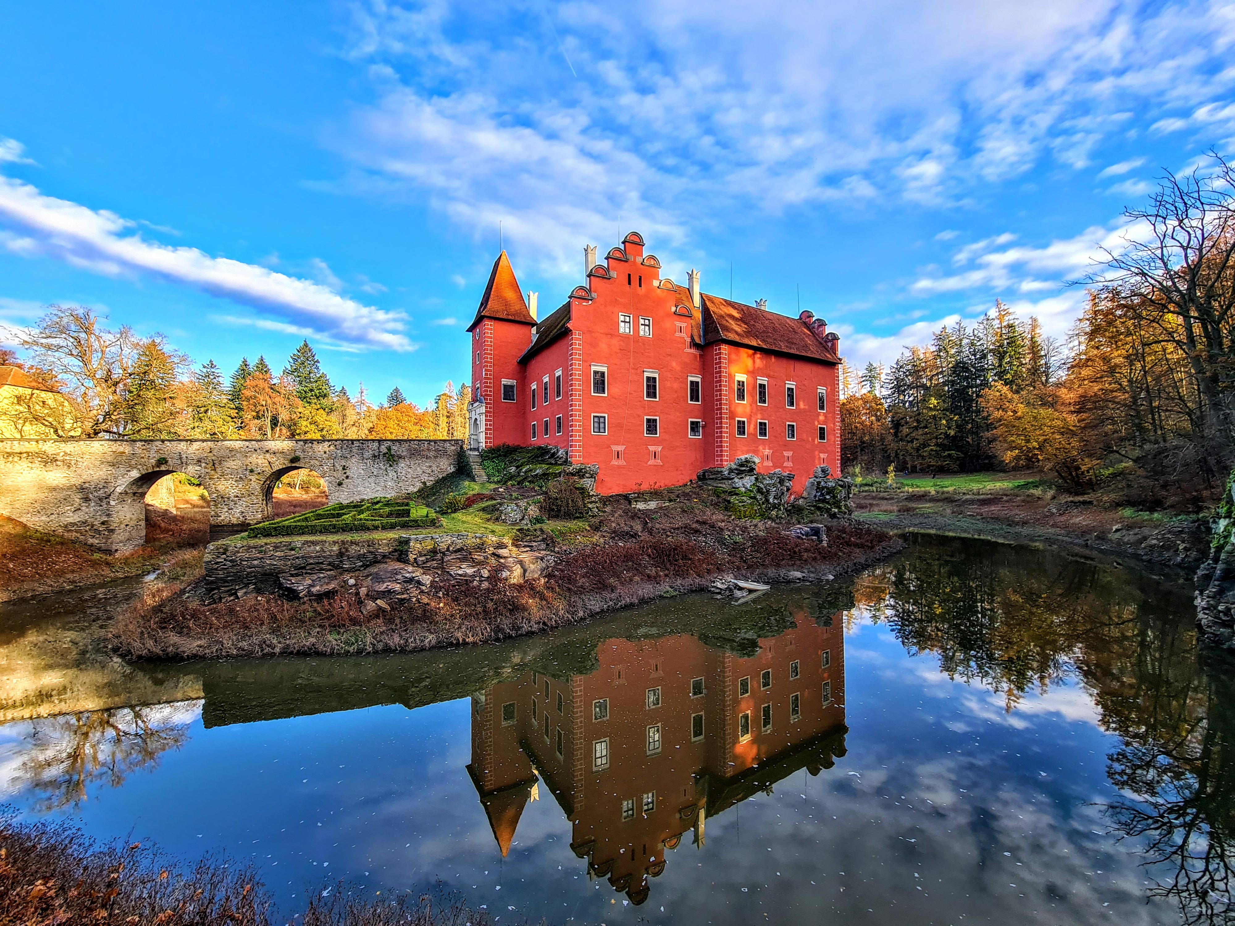 Státní zámek Červená Lhota foto 1