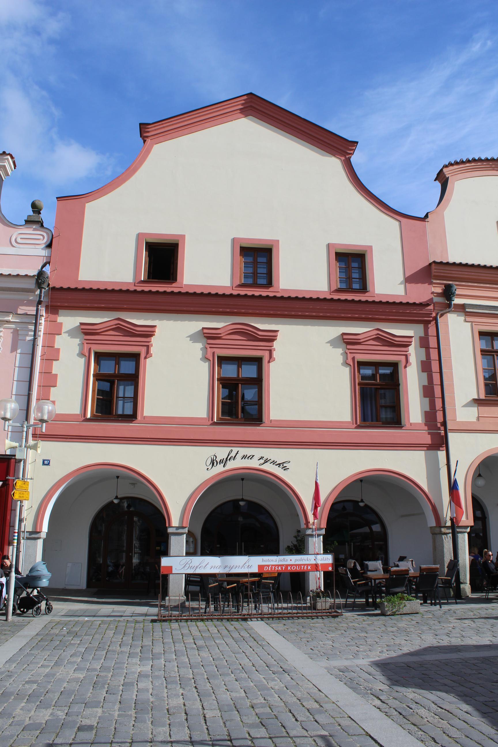 Bufet na rynku foto 4