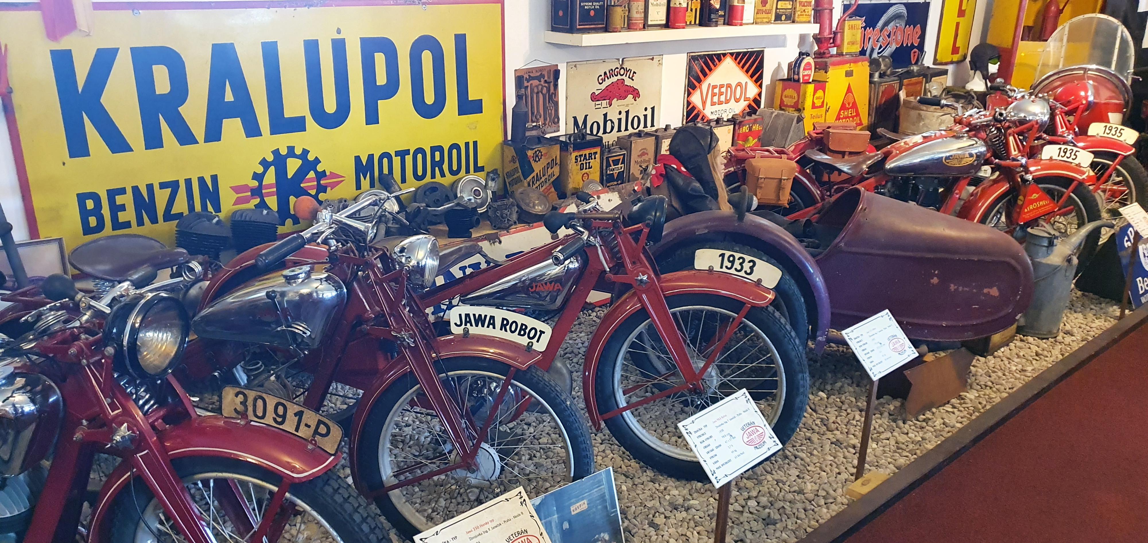 Muzeum historických motocyklů JAWA foto 6