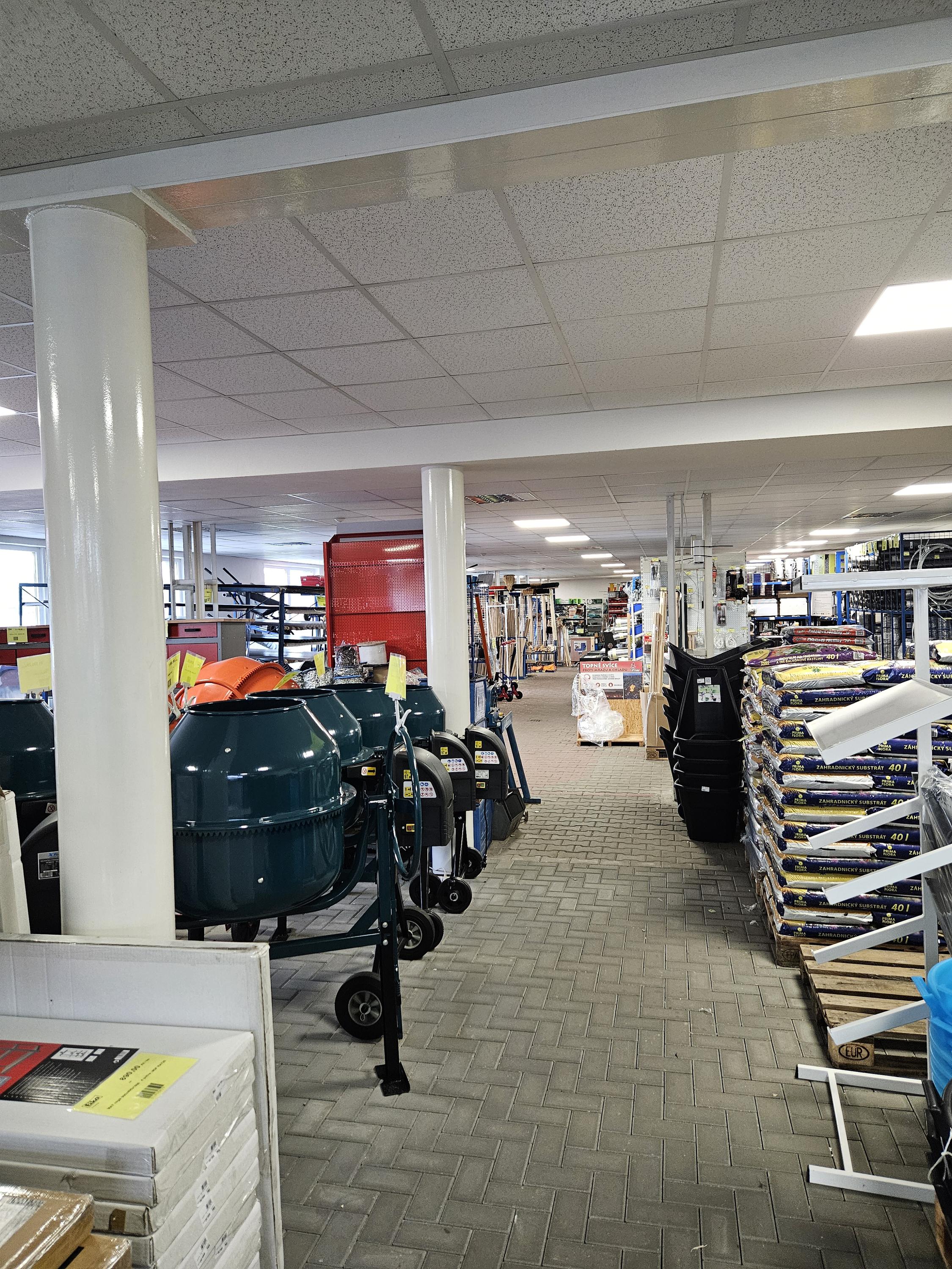 EIKA ZNOJMO, a.s. - hutní prodej, železářství foto 6