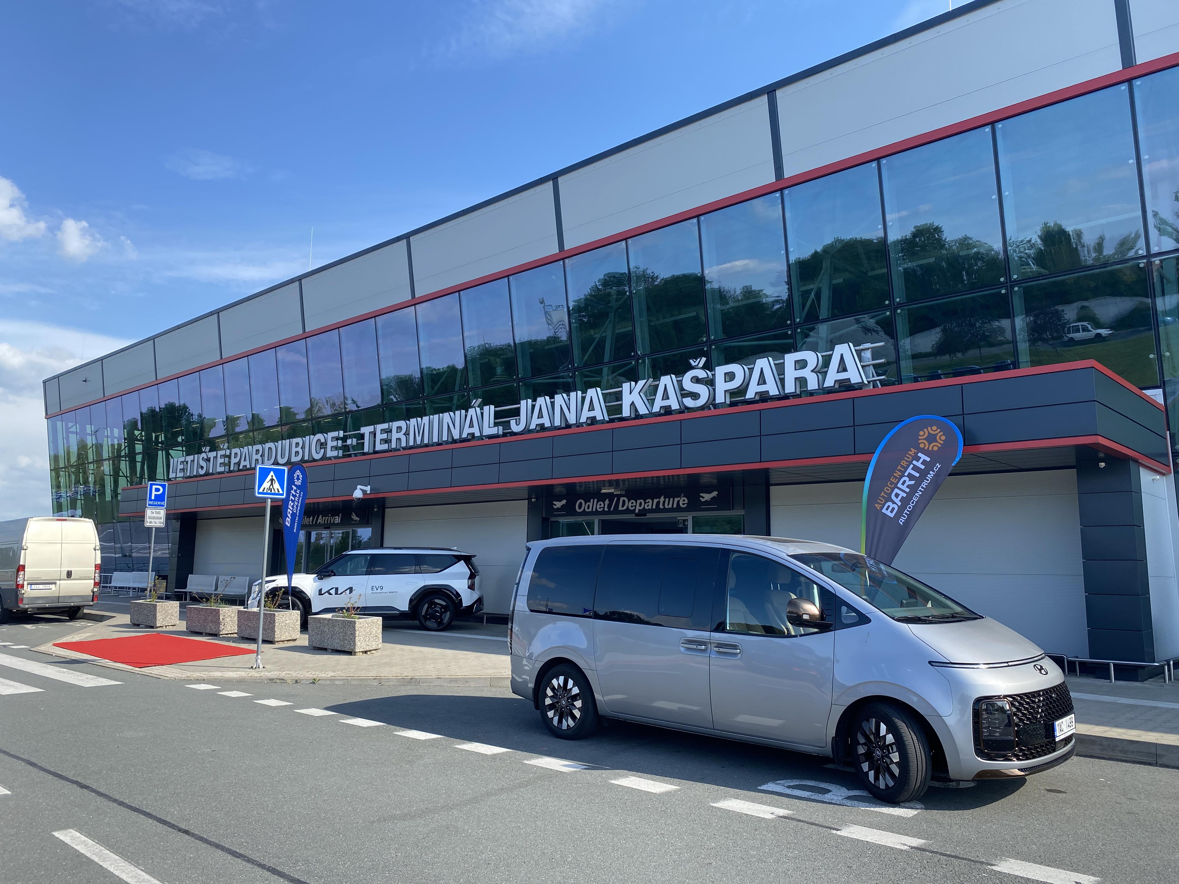 Letiště Pardubice - terminál Jana Kašpara foto 6
