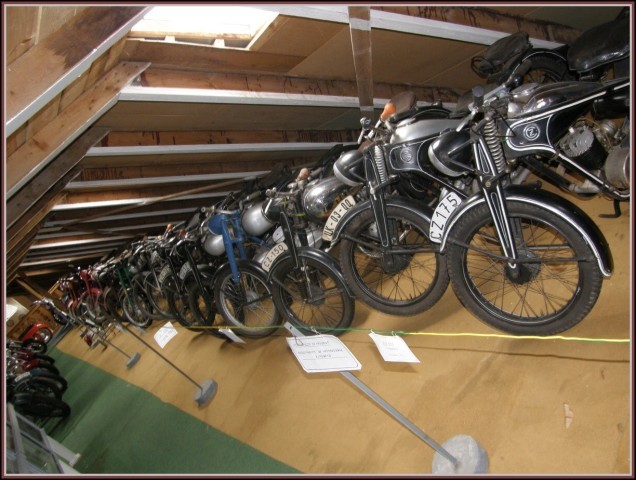 Muzeum historických vozidel a staré zemědělské techniky foto 3