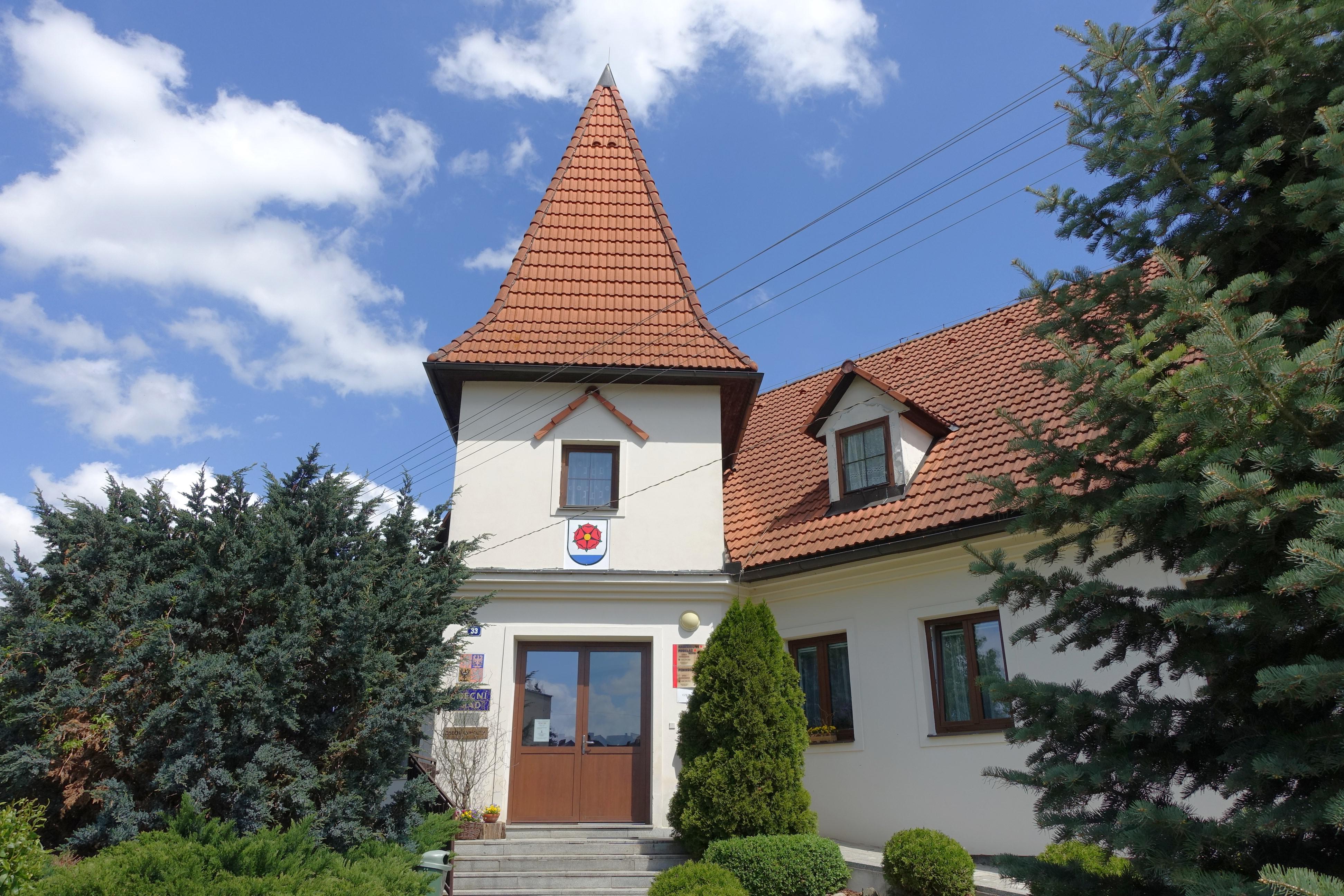 Dublovice - obecní úřad foto 4