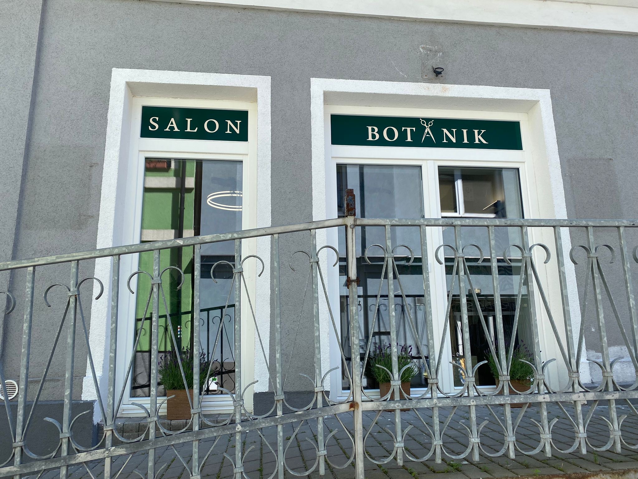 Kadeřnický salon BOTANIK - Lucie Cabrnochová