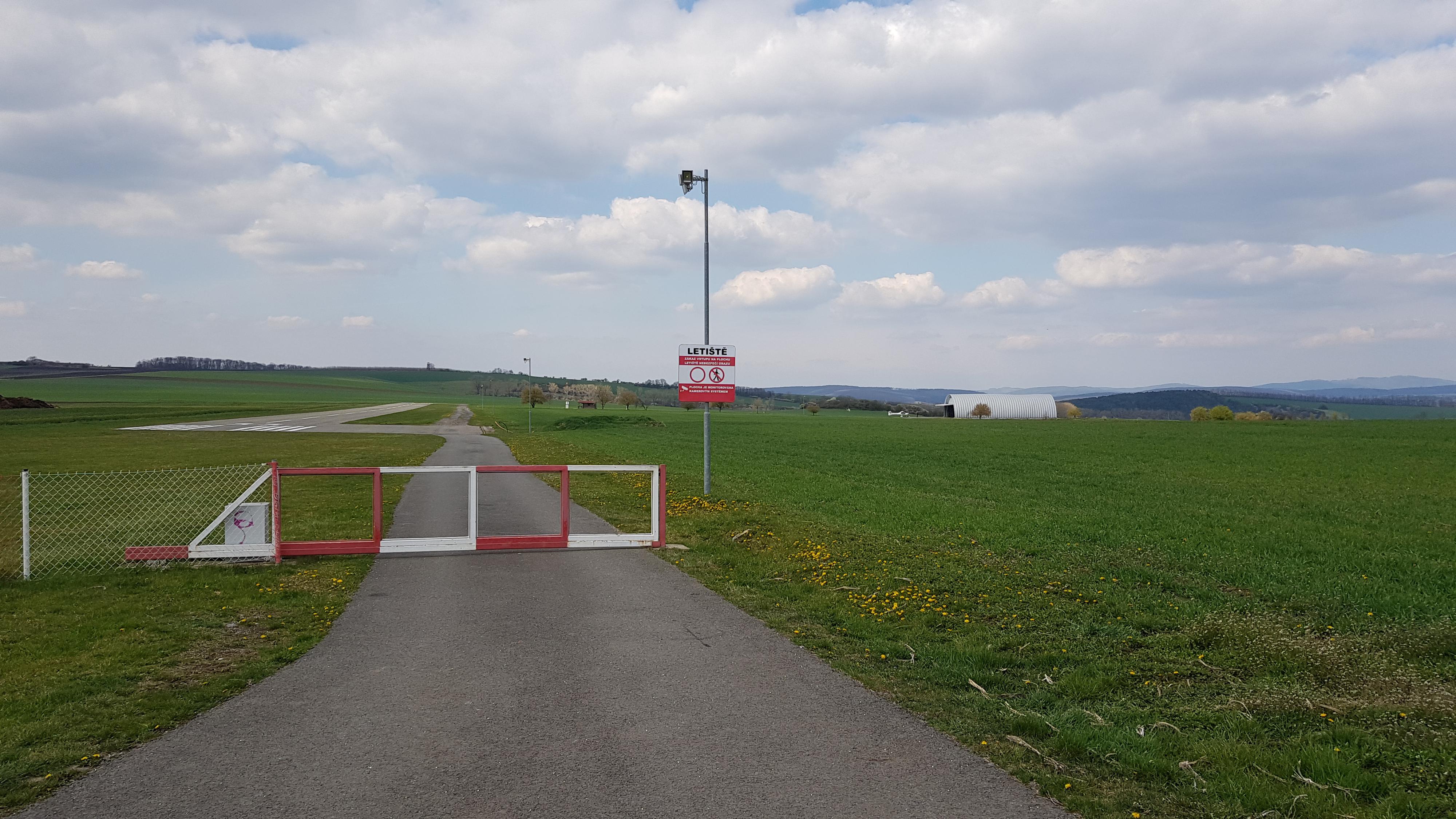 Letiště Bánov foto 6