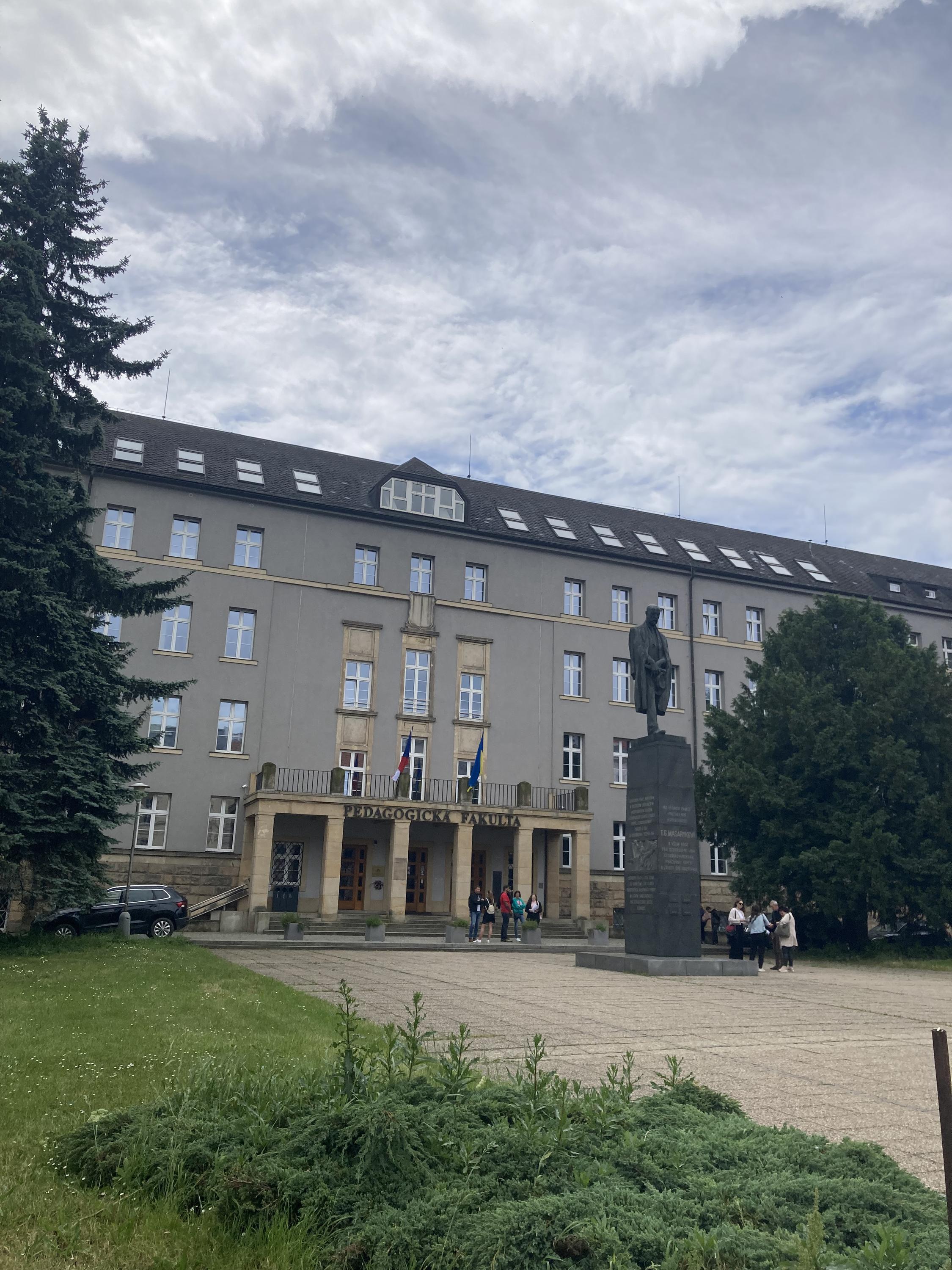 Univerzita Palackého v Olomouci - Katedra matematiky Pedagogické fakulty foto 2