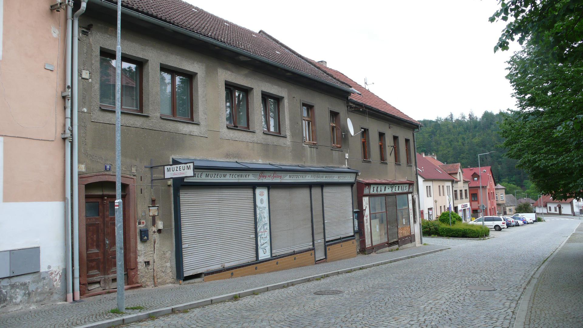 Kácov - úřad městyse foto 4