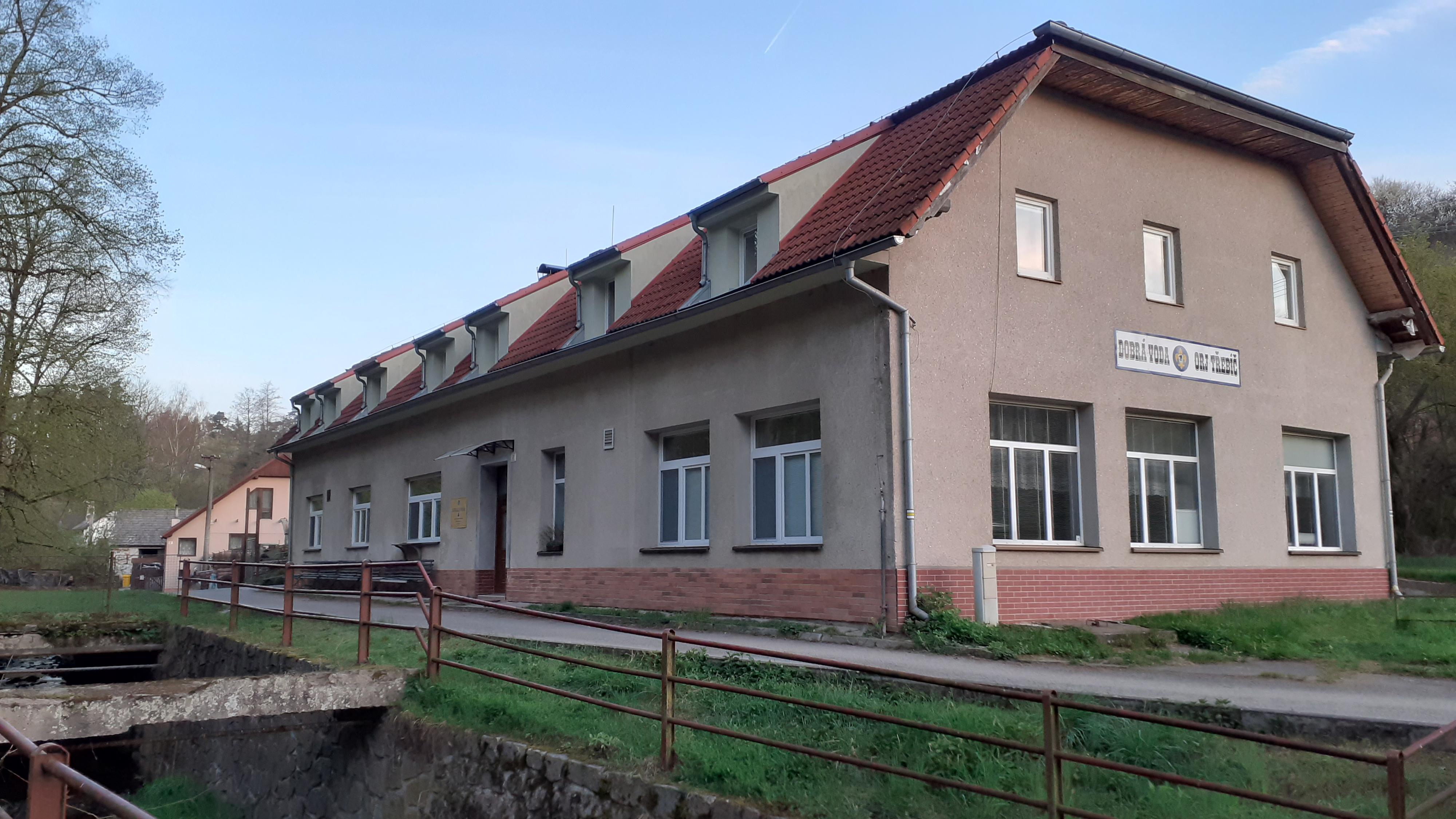 Skautská základna Dobrá Voda foto 3