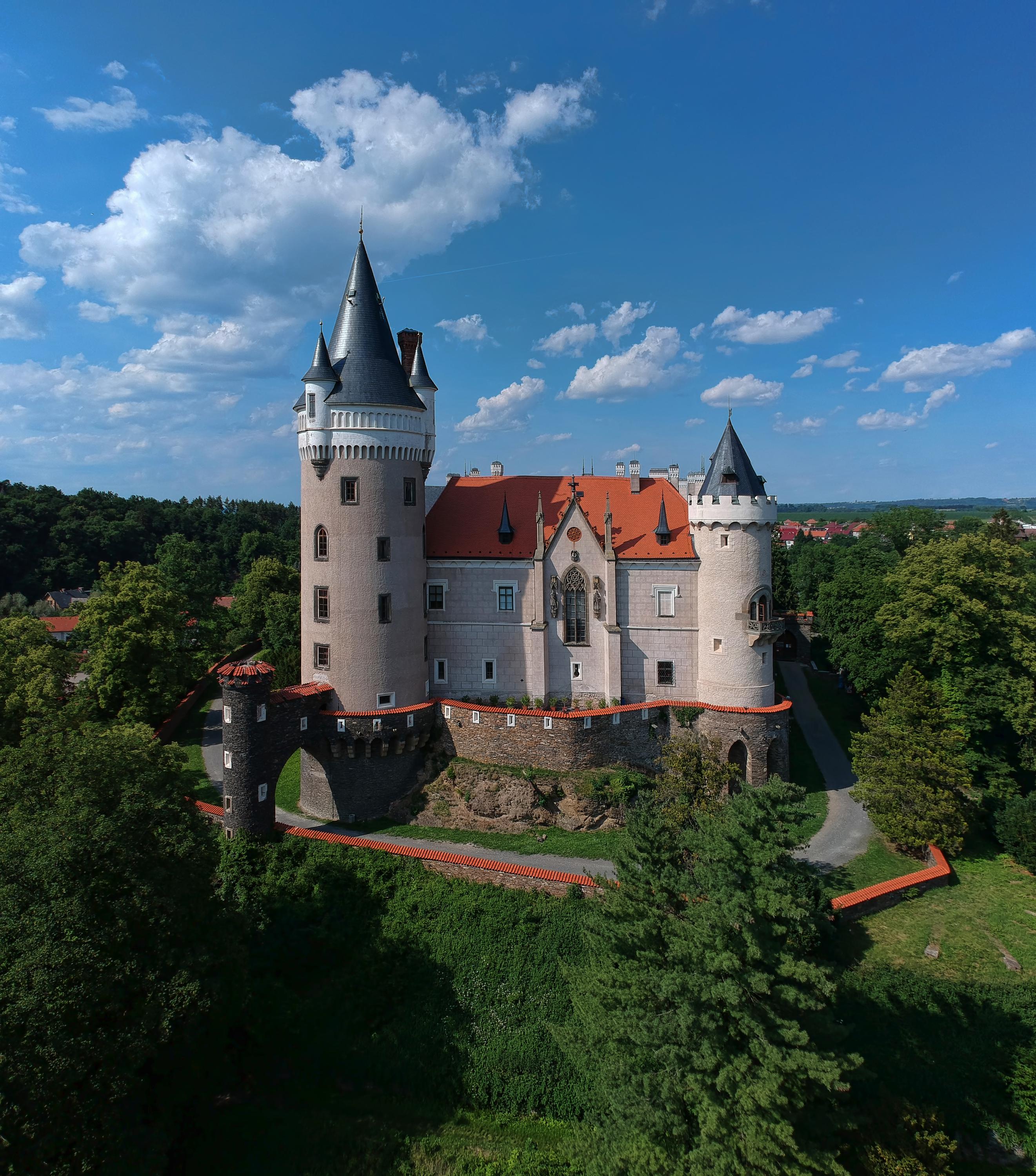 Státní zámek Žleby foto 3