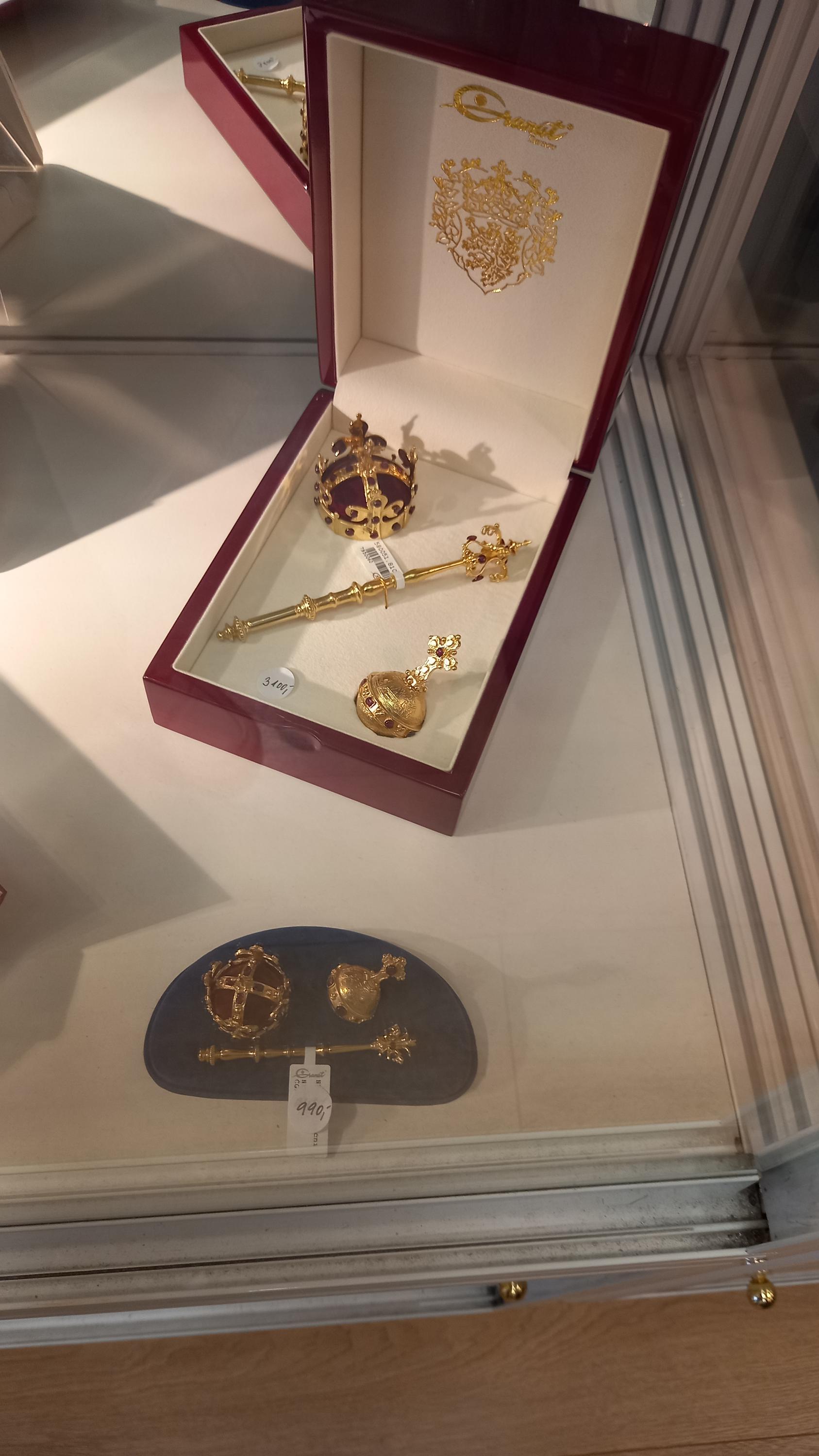 Granát - galerie a zákaznické centrum foto 5