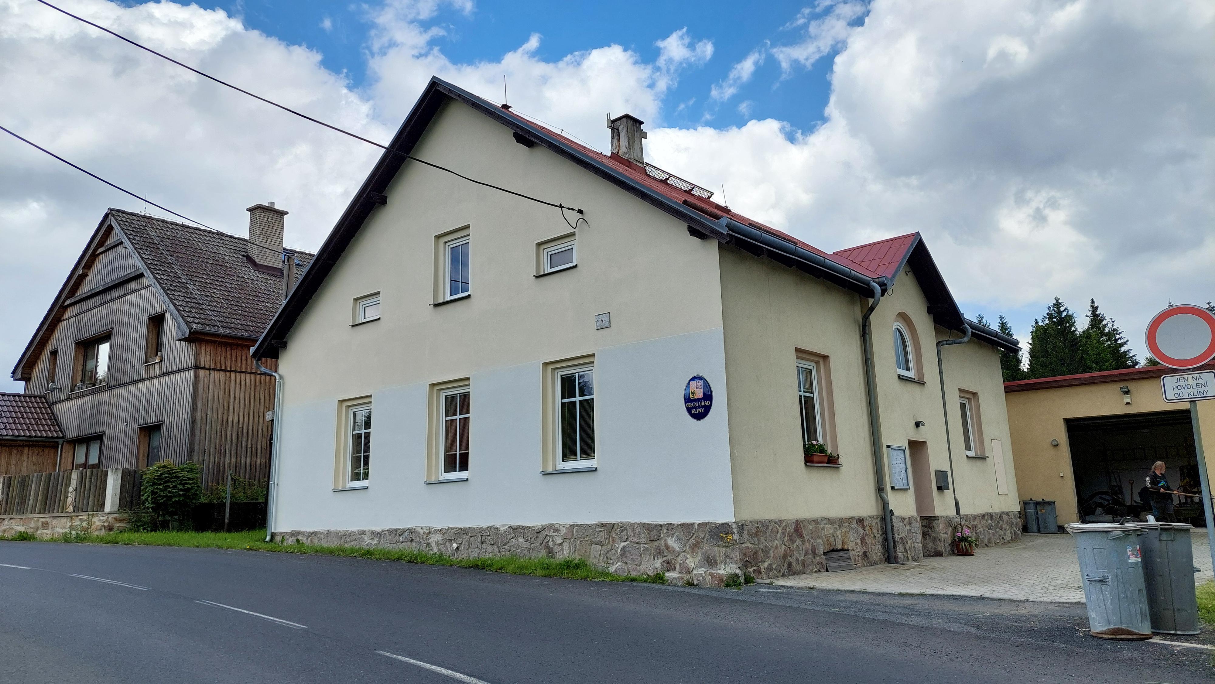 Klíny - obecní úřad foto 5