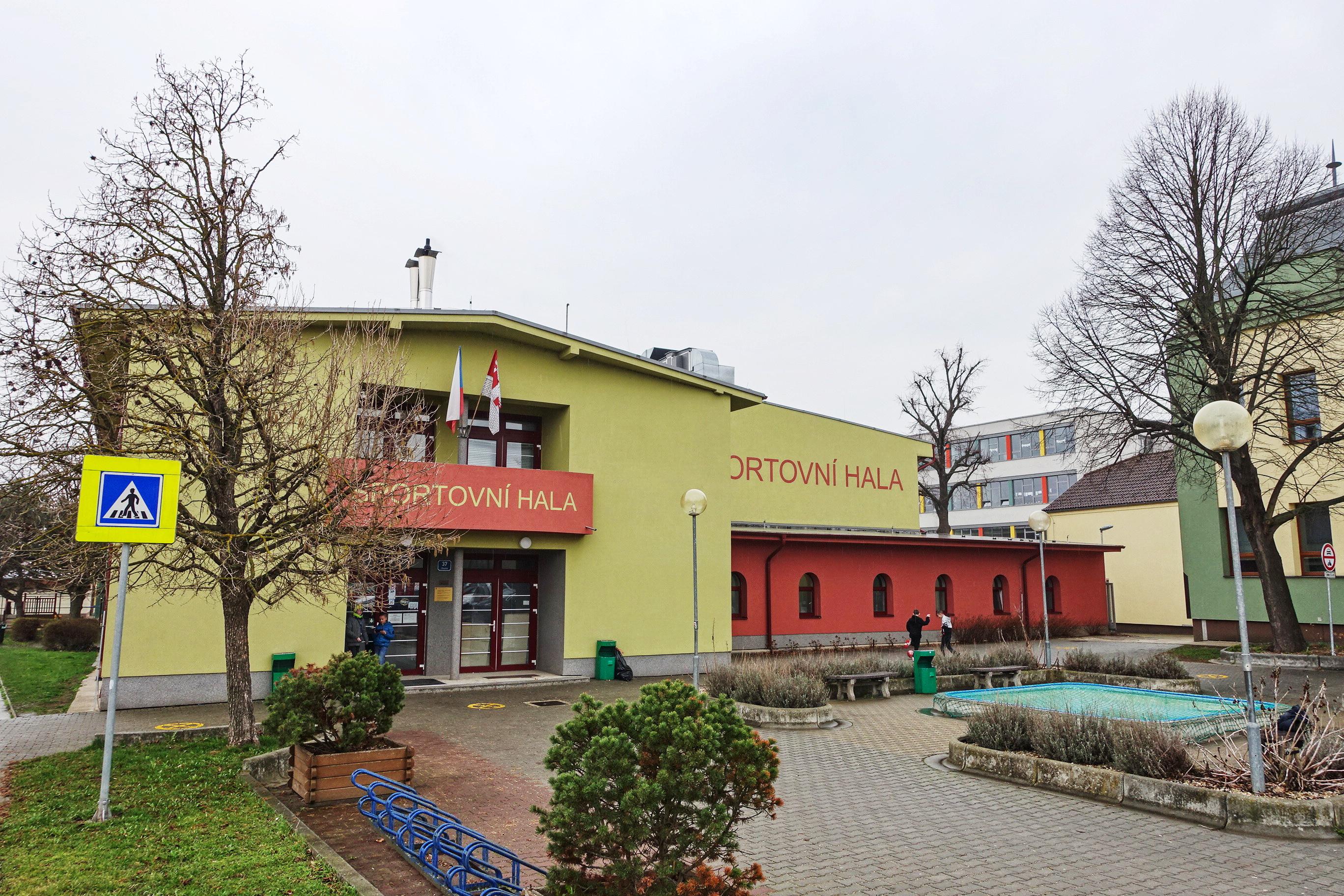 Sportovní hala Pohořelice foto 3