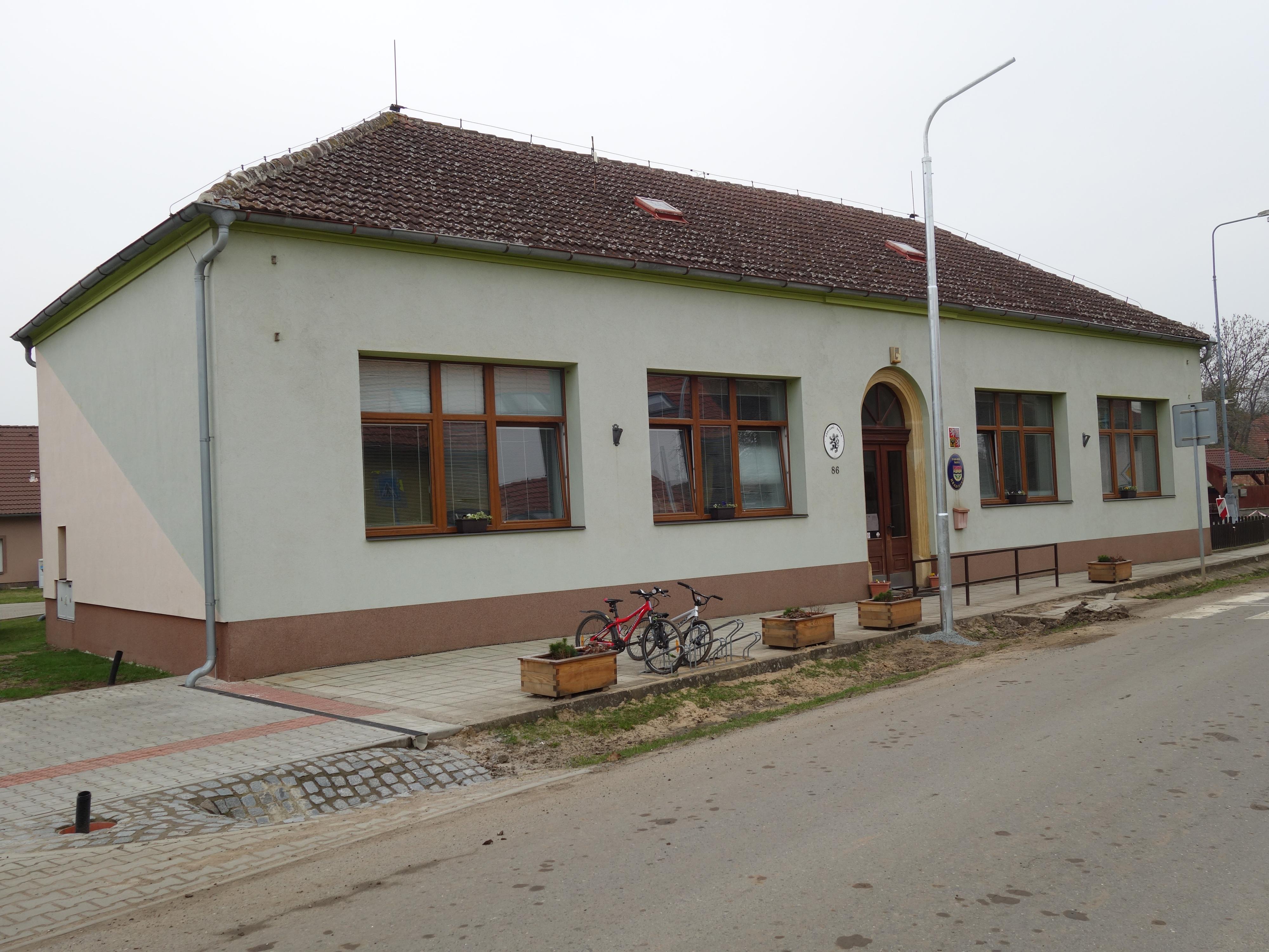 Základní škola a Mateřská škola Hradištko, okres Nymburk