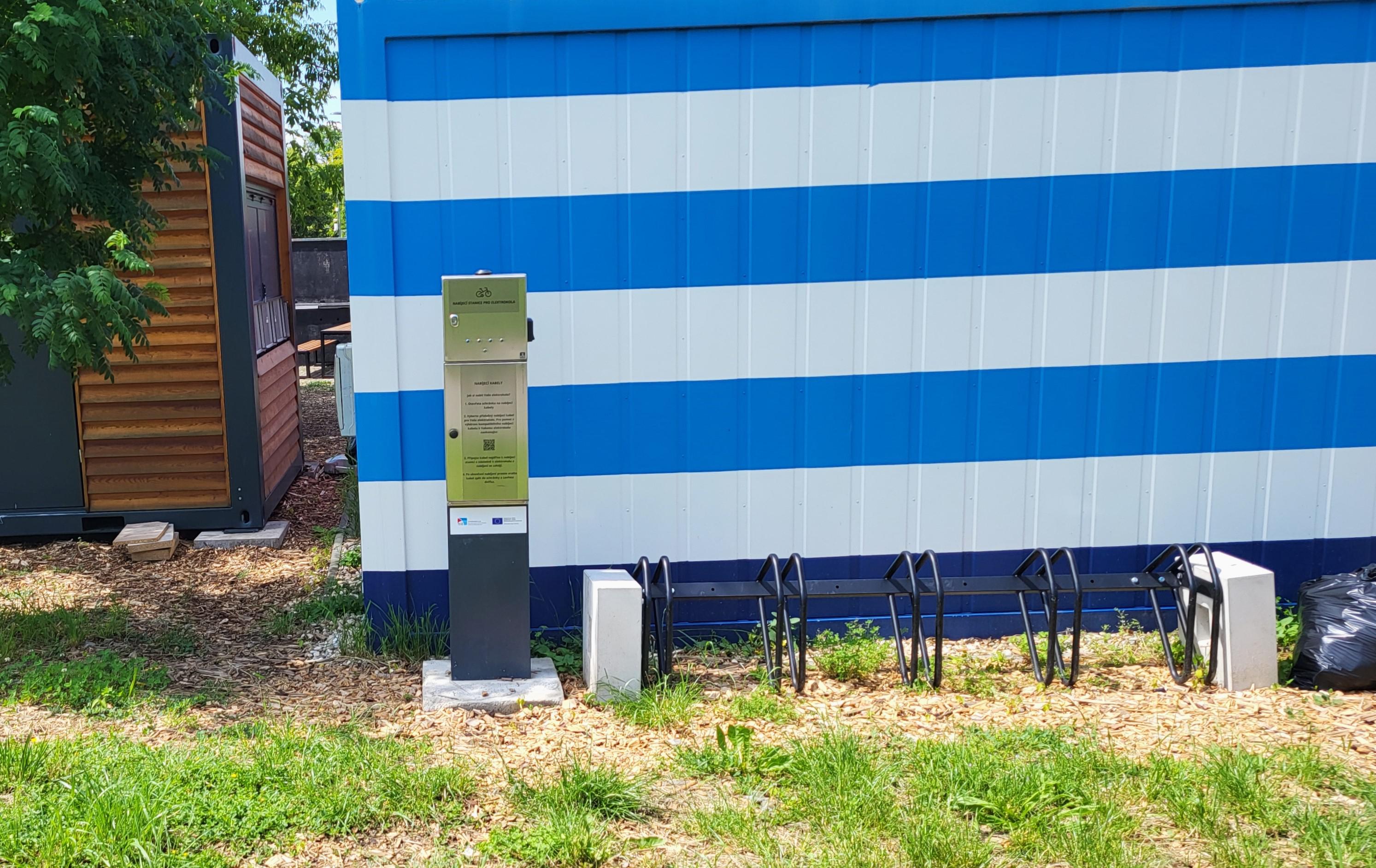 Nabíjecí stanice pro elektrokola foto 4