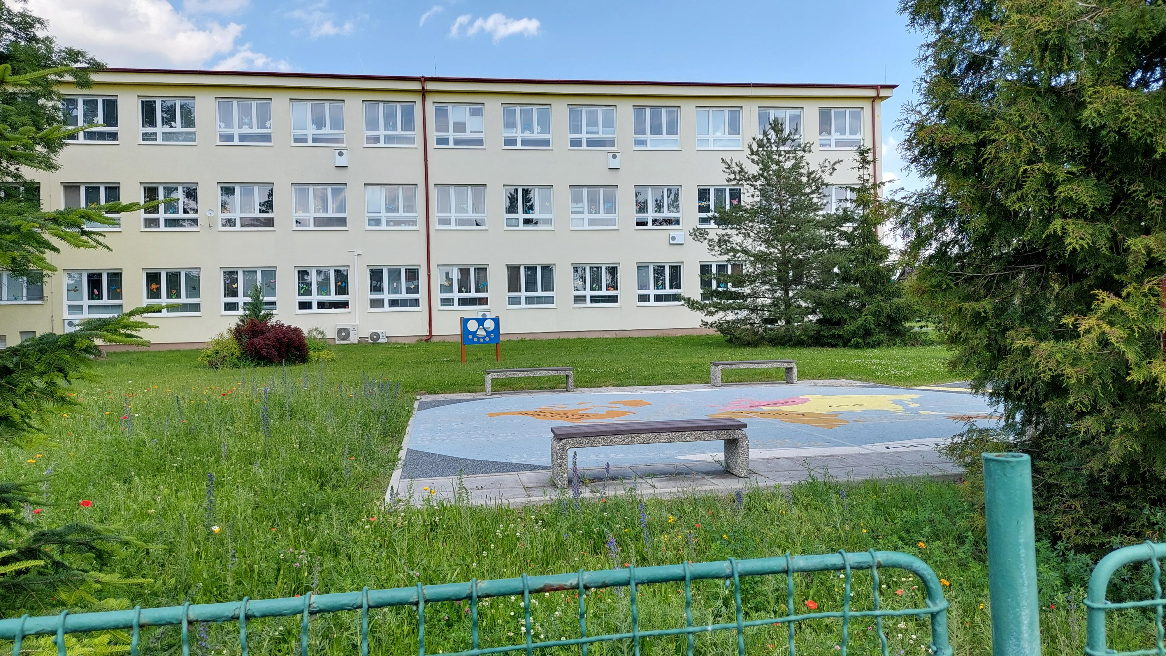 Základní škola Údlice, okres Chomutov foto 3