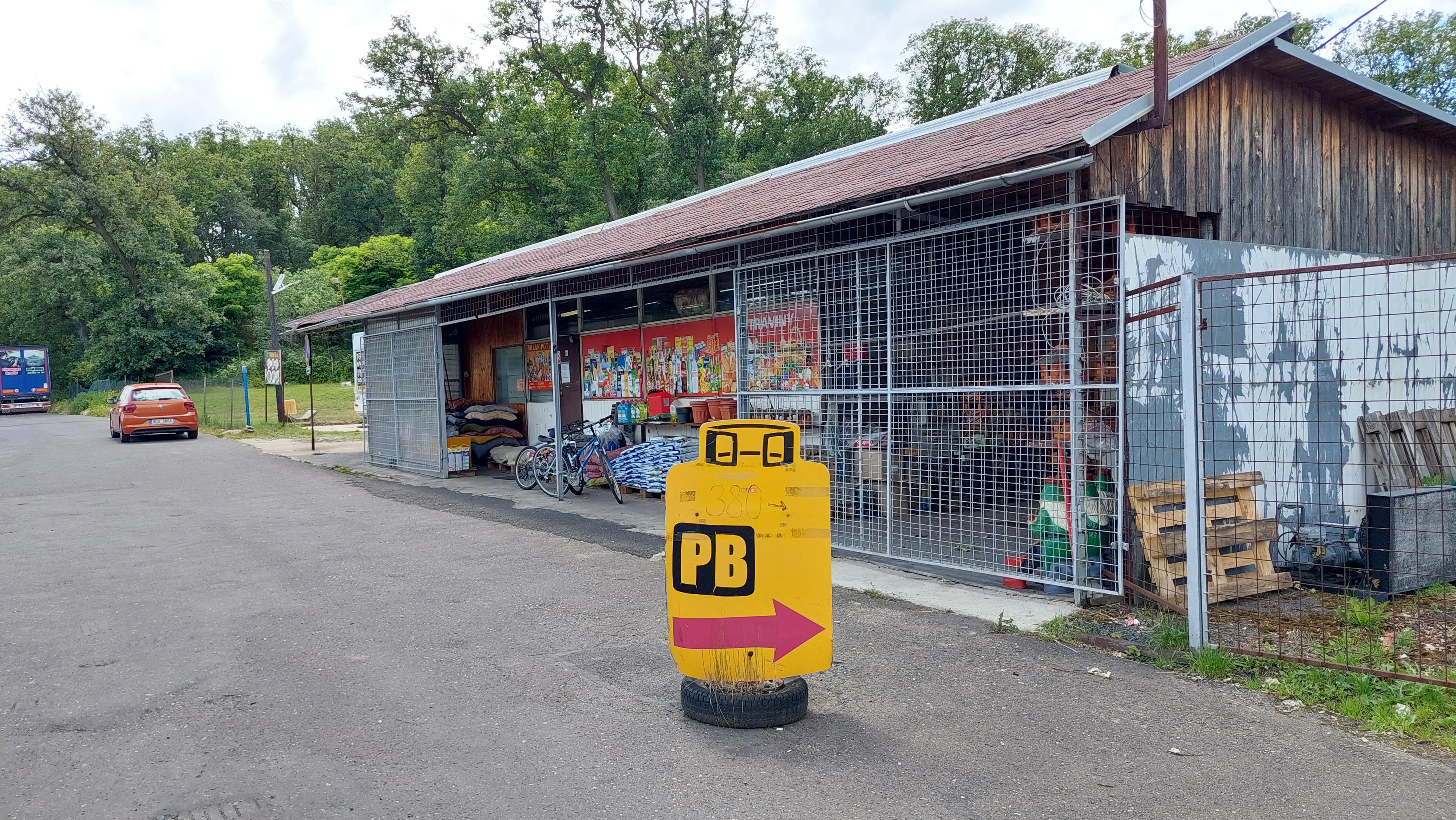 Milan potraviny foto 2