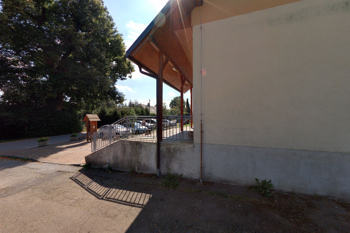 Křižánky - obecní úřad foto 3