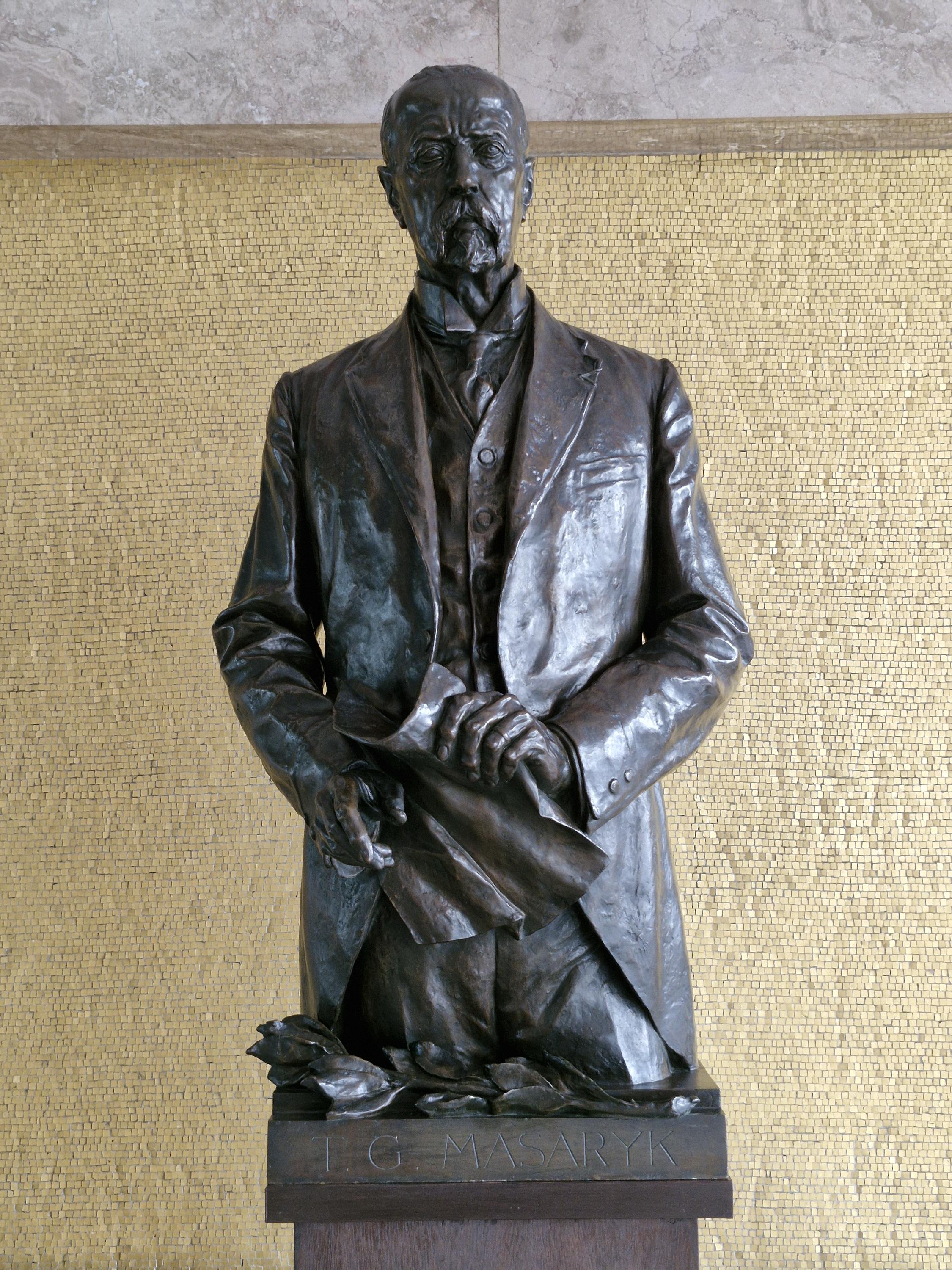 Vojenský historický ústav Praha foto 2