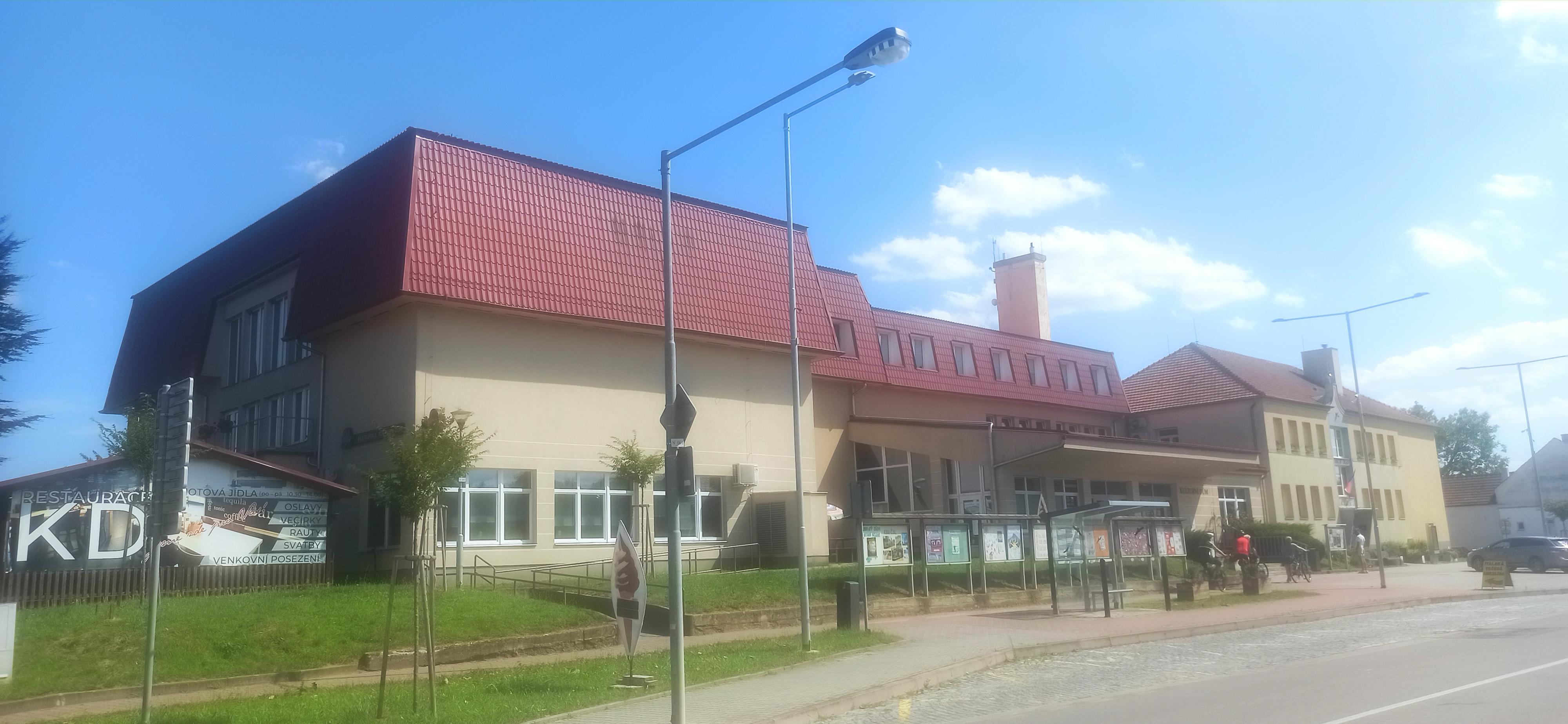Obecní kulturní dům Svatobořice-Mistřín foto 4