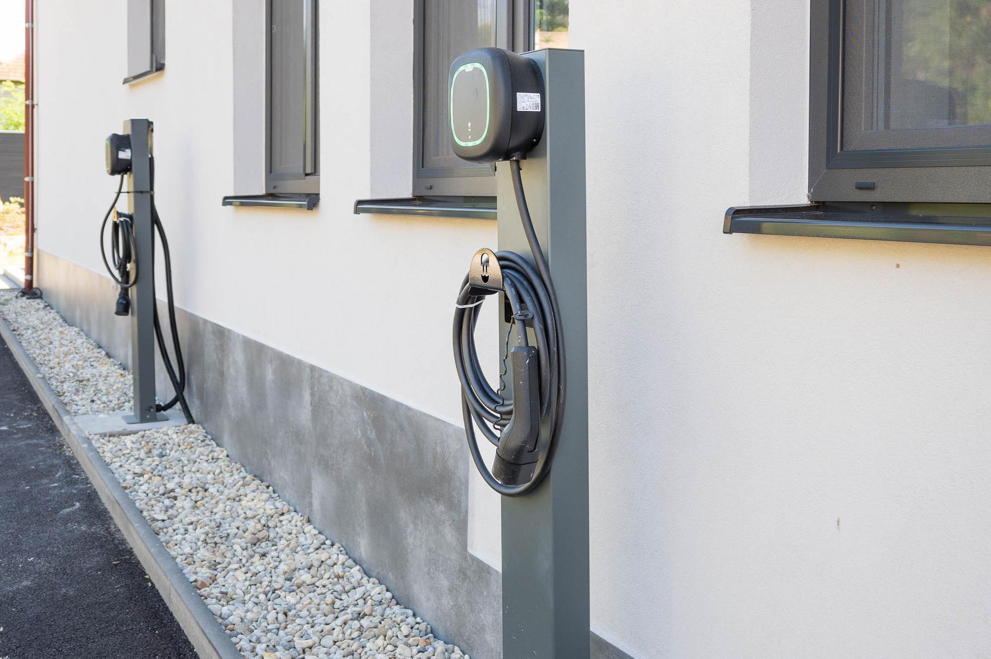 Veltlin Bed & Wine nabíjecí stanice