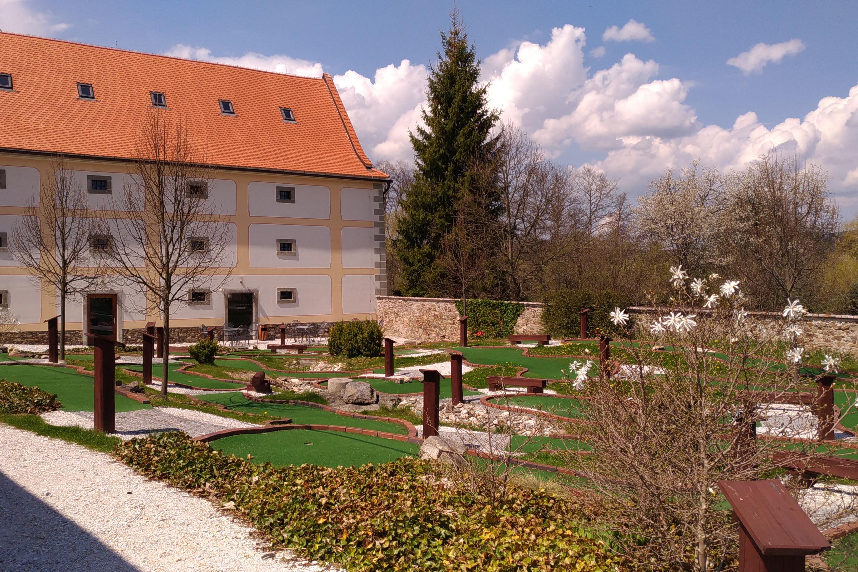 Adventure golf Hrádek