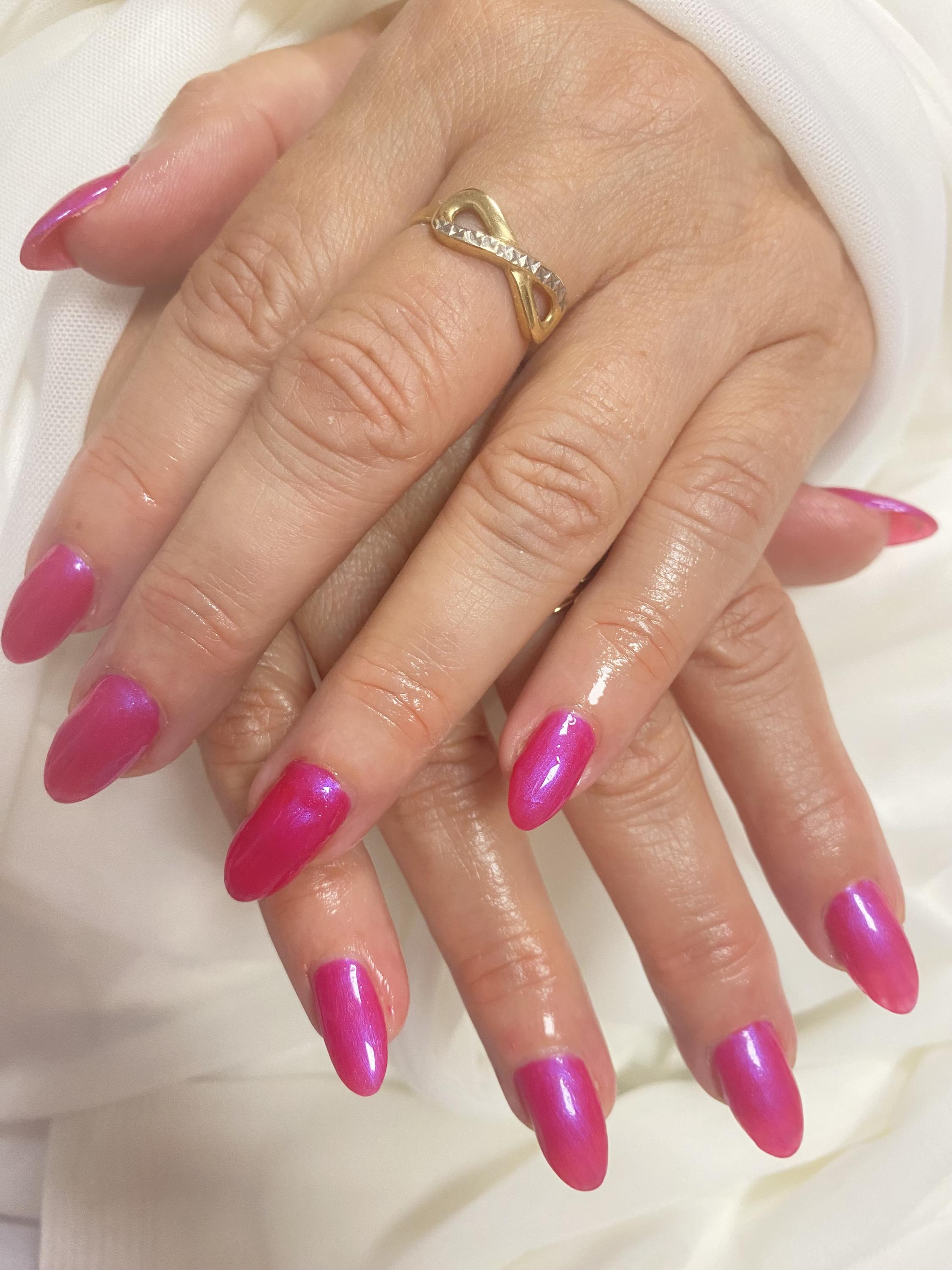 Vladěna Kubesová - pedikúra a nehtová modeláž foto 2