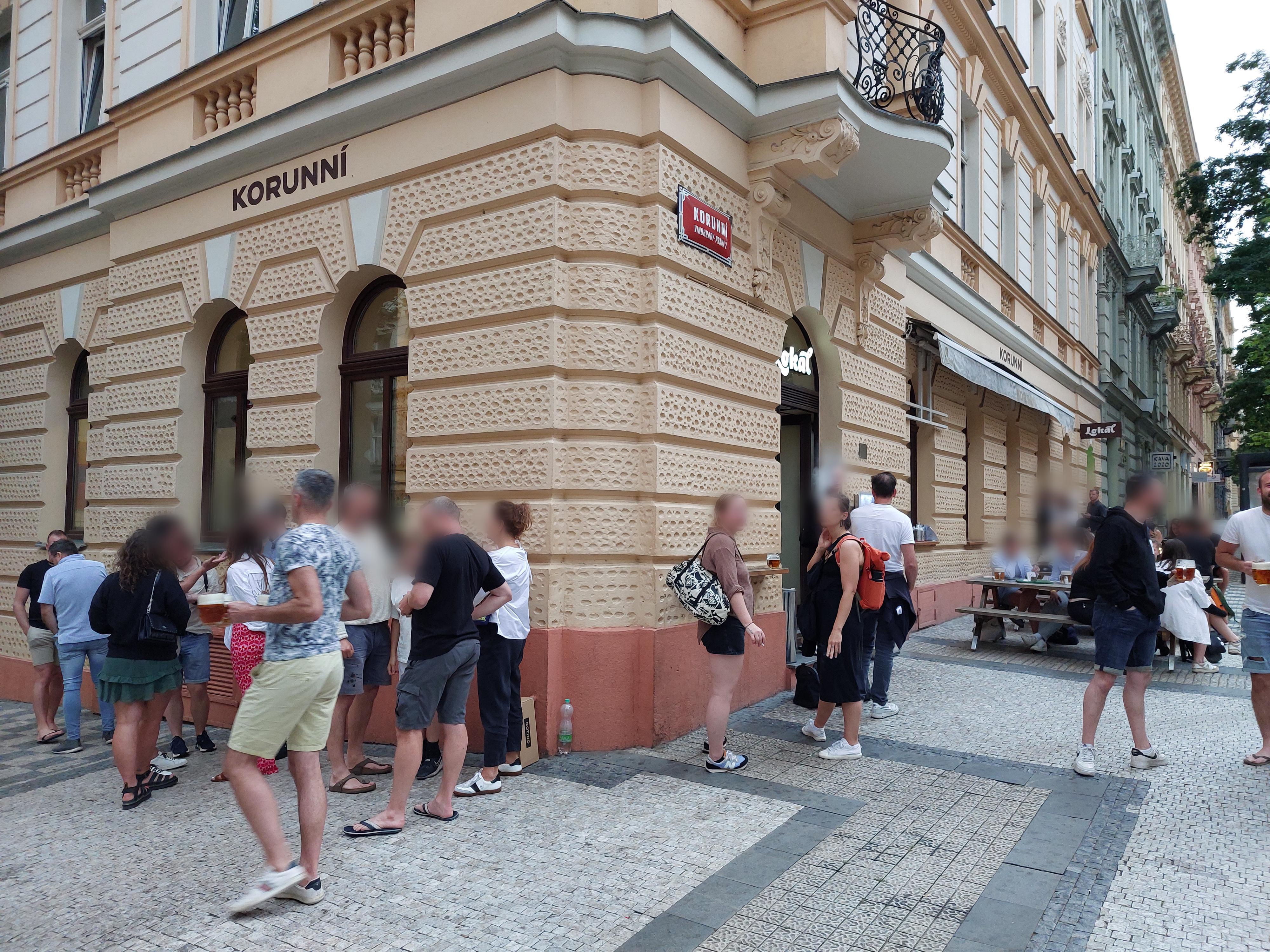 Lokál Korunní foto 3