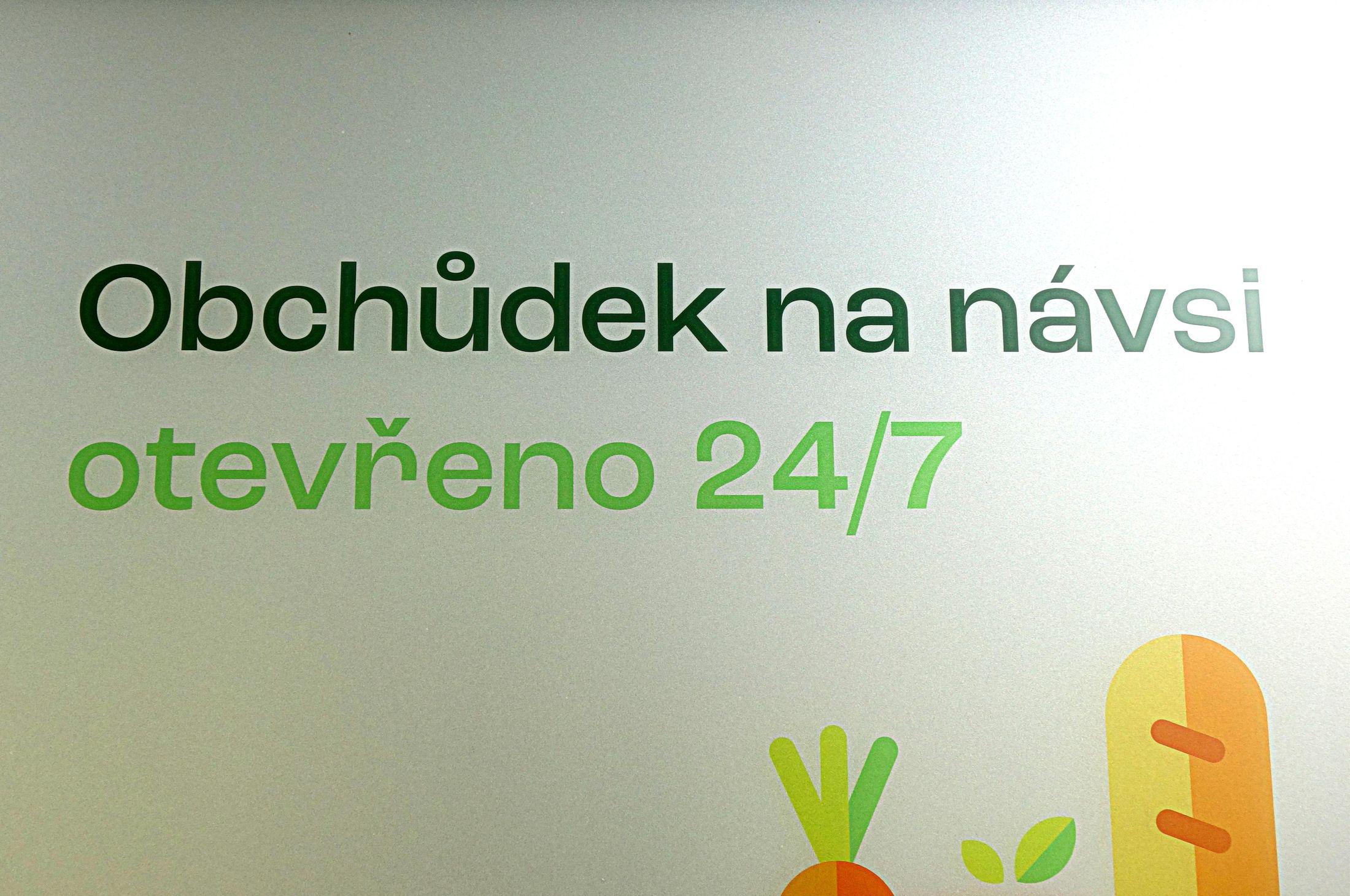 Obchůdek na návsi foto 4