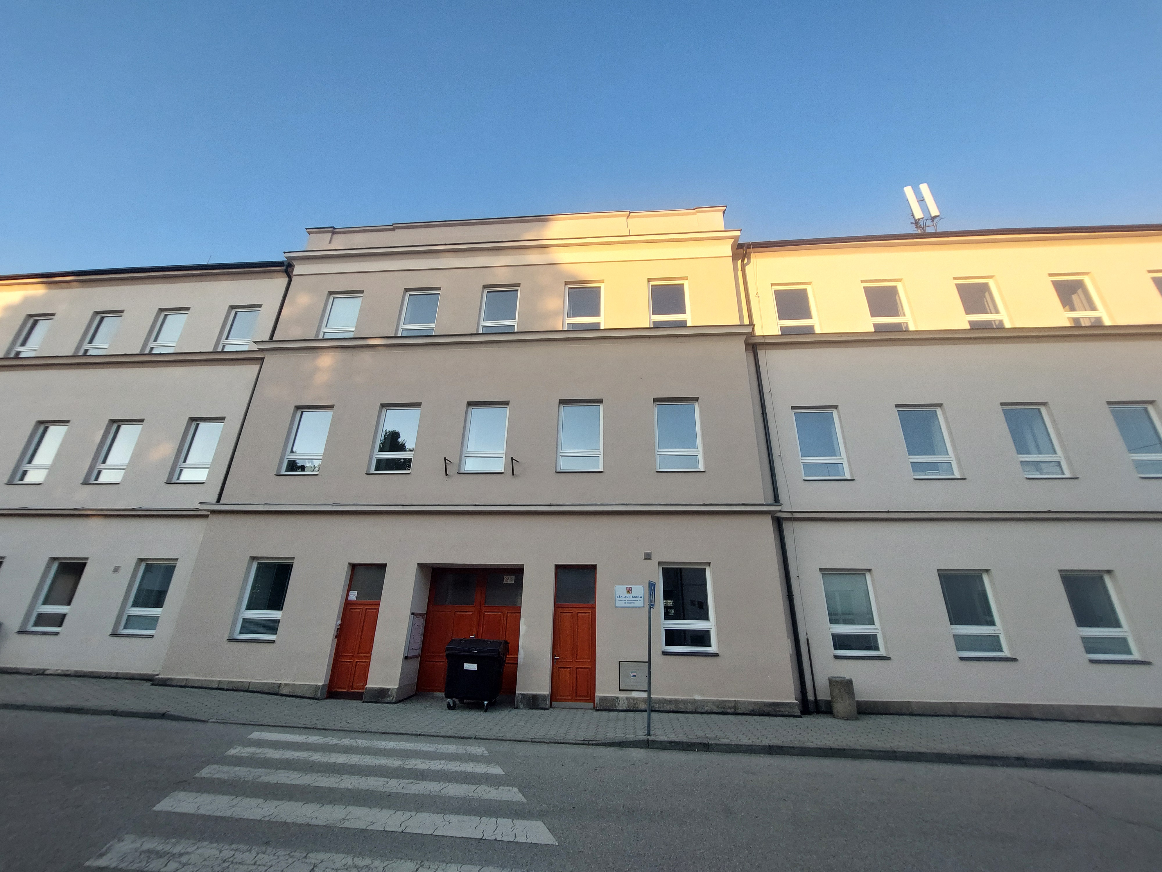 ZŠ Soběslav, Komenského foto 3