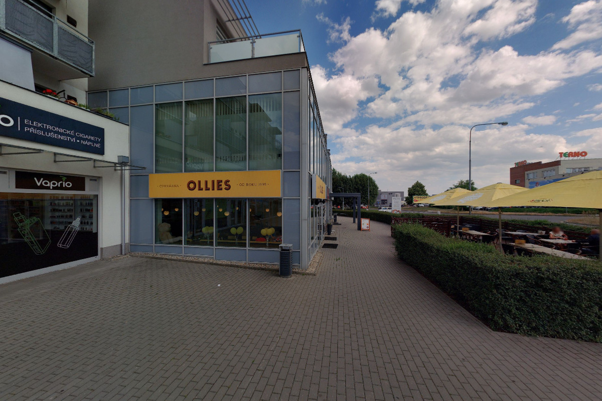 Naše Vinotéka - víno se zárukou foto 2