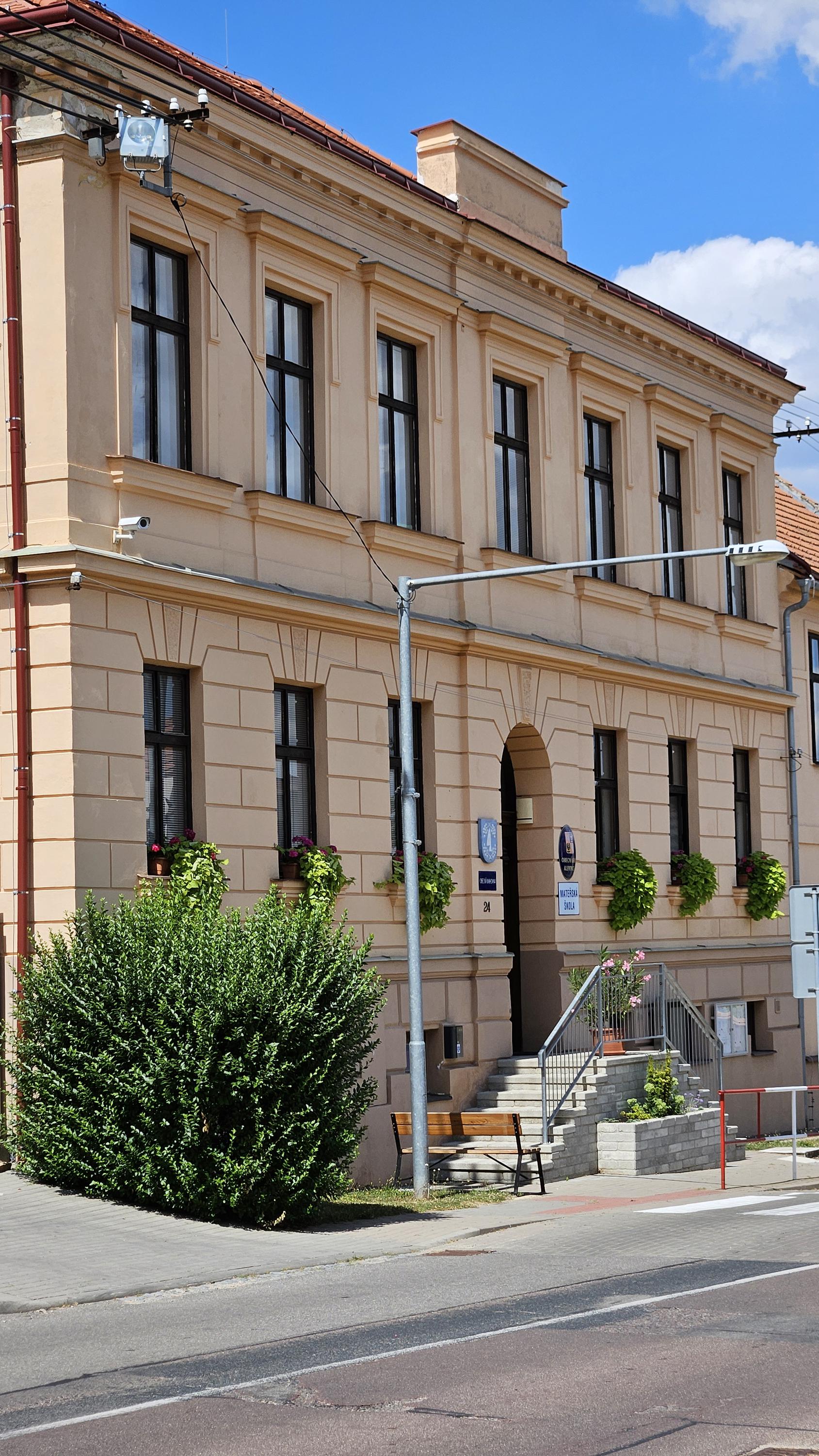Klentnice - obecní úřad foto 5