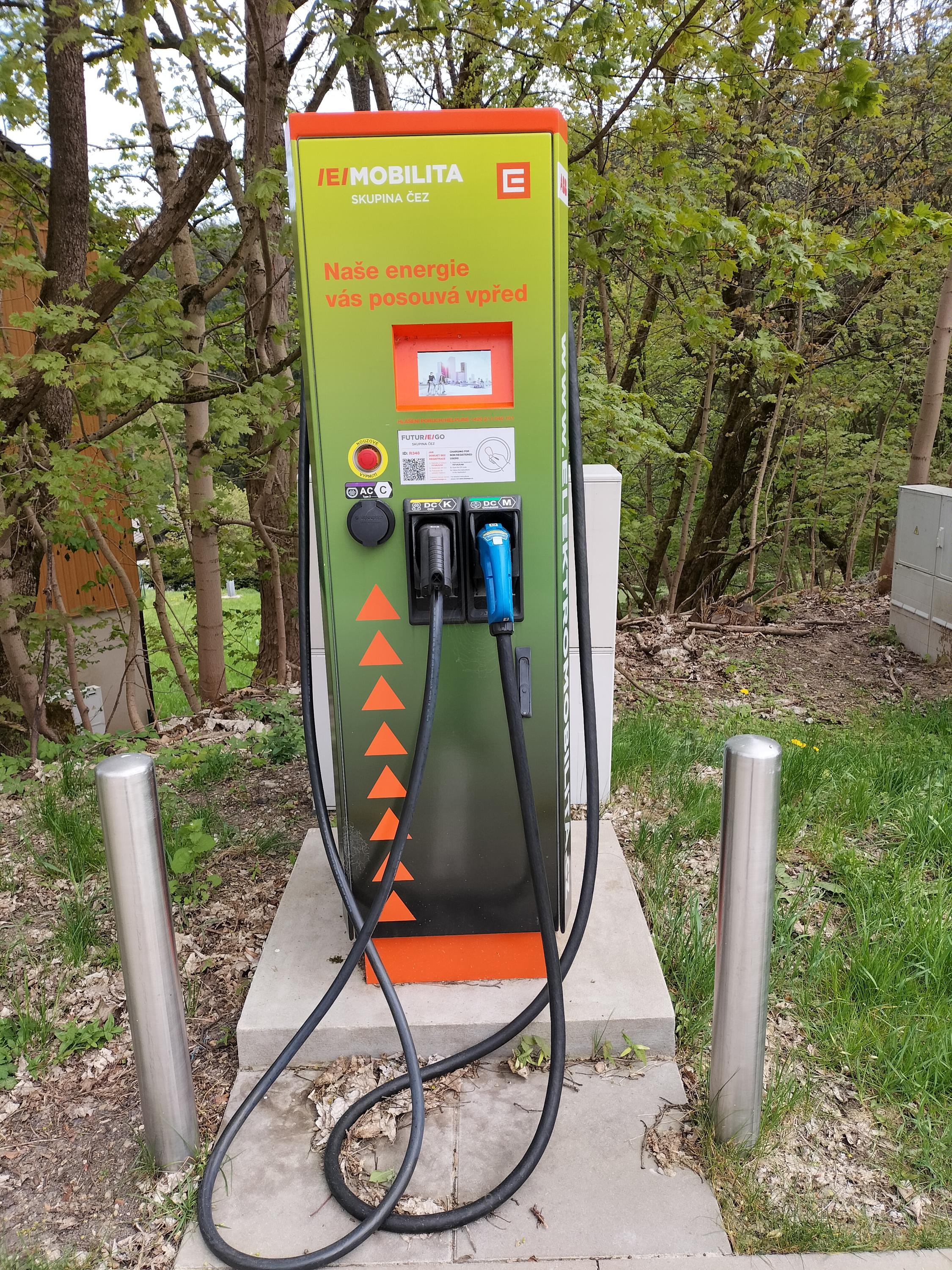 Nabíjecí stanice ČEZ foto 3