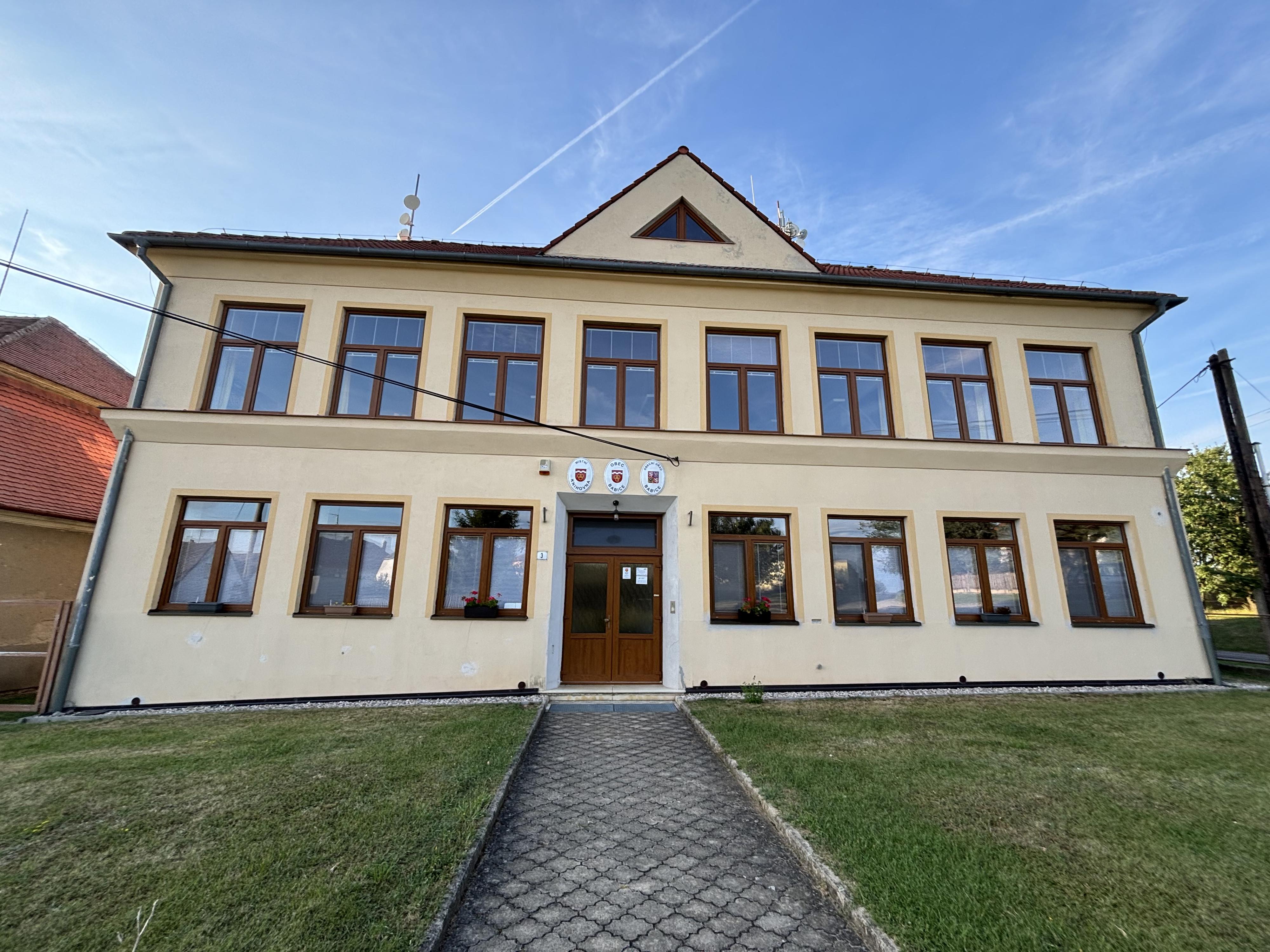 Babice - obecní úřad foto 3