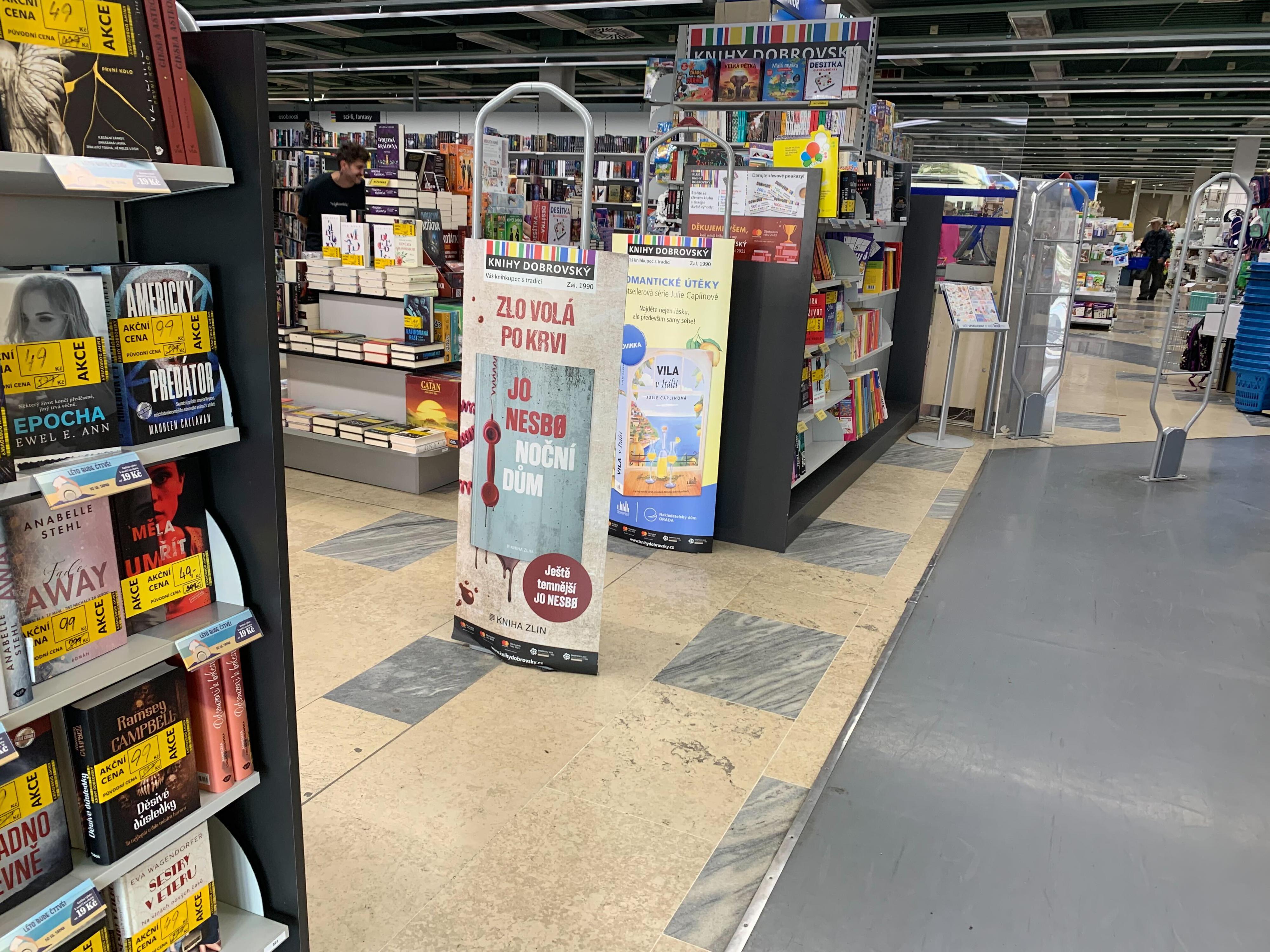 KNIHY DOBROVSKÝ foto 2