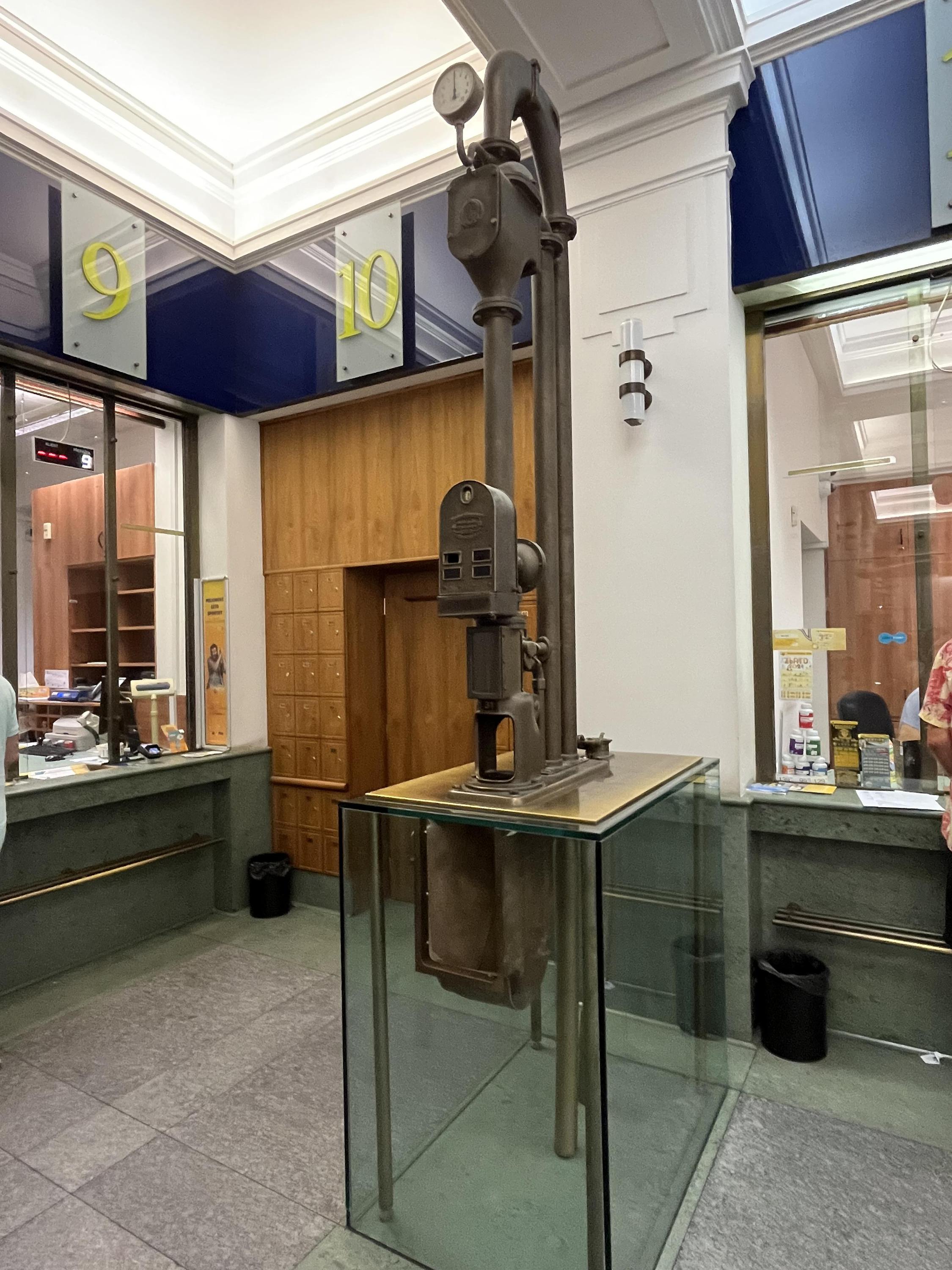 Pošta Praha 2 foto 4