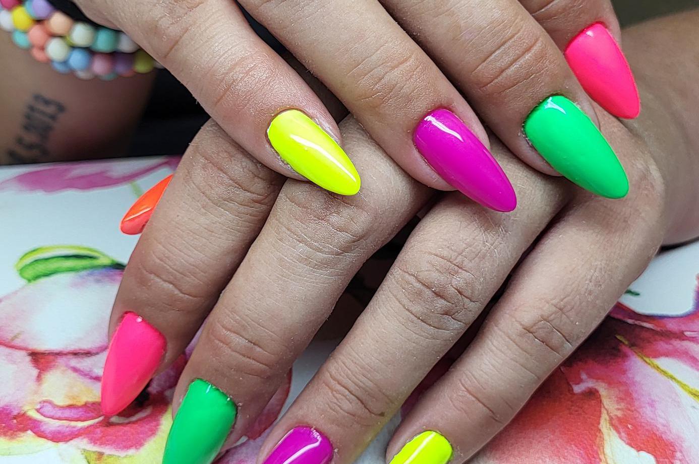 Modeláž nehtů RenyB